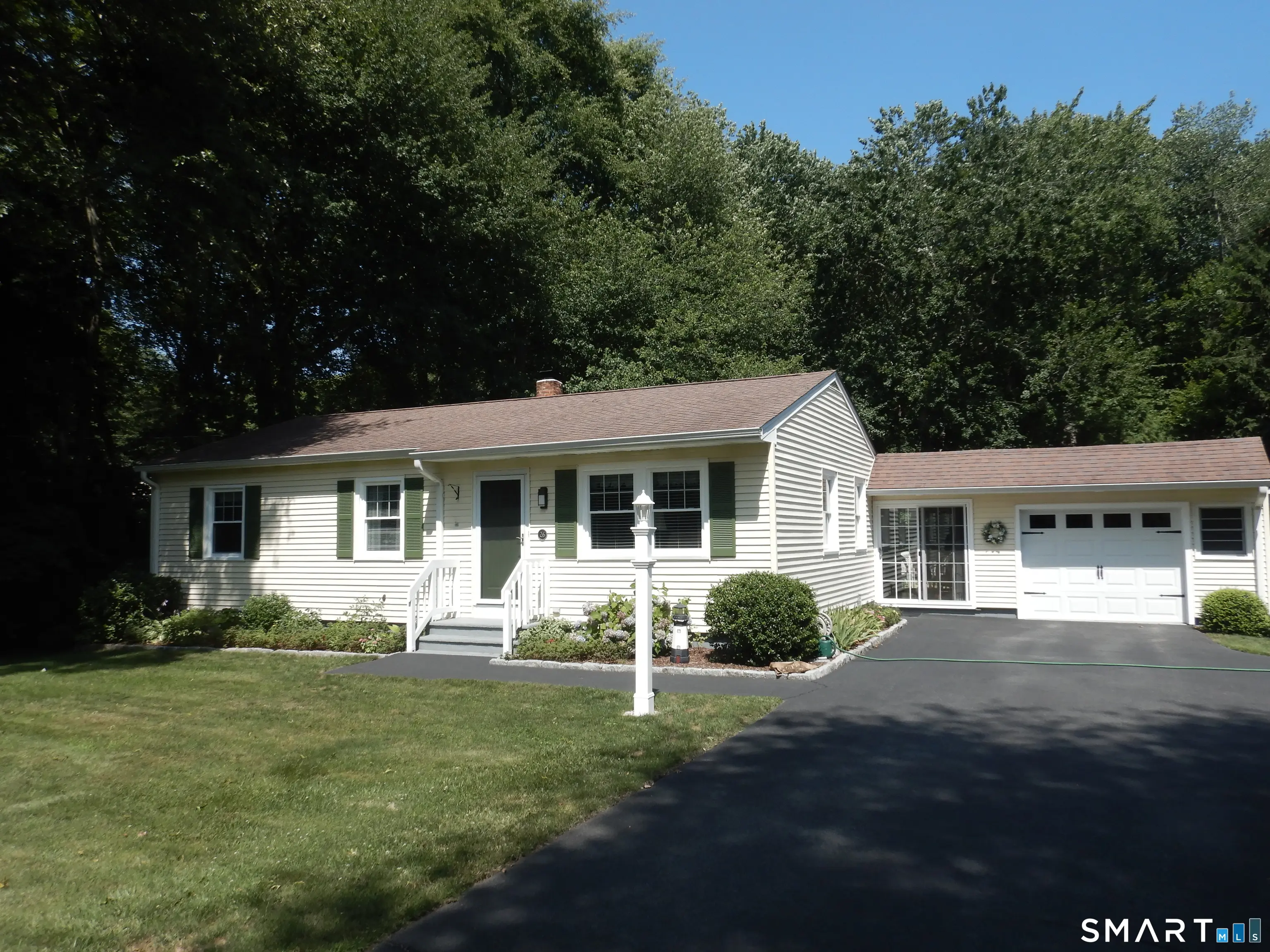 26 Beach Park Road, Clinton