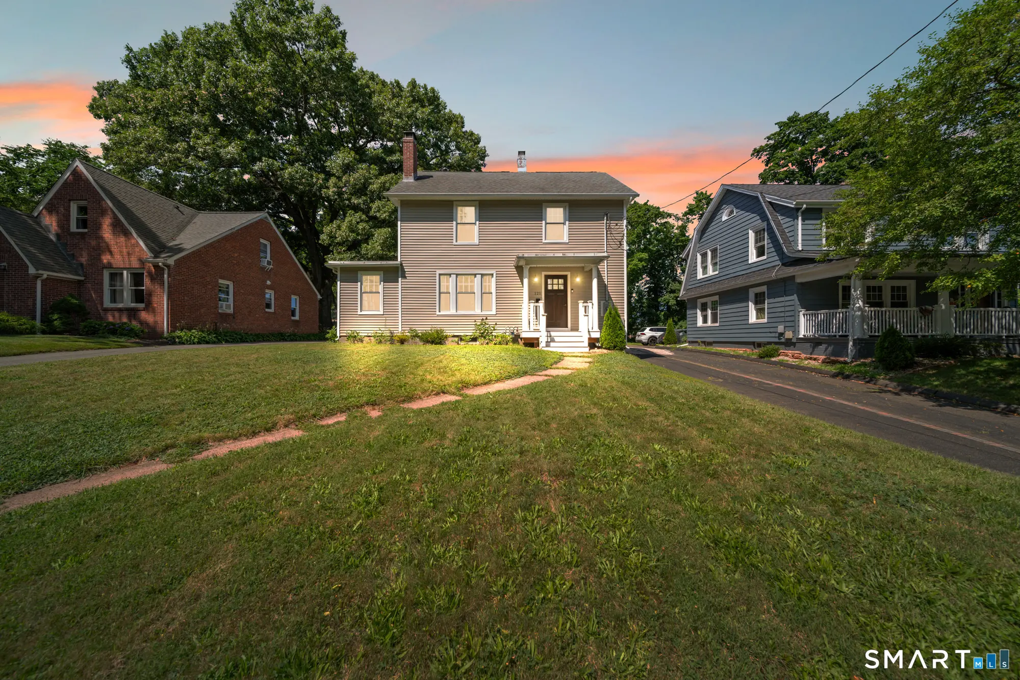 121 Highwood Avenue, Southington