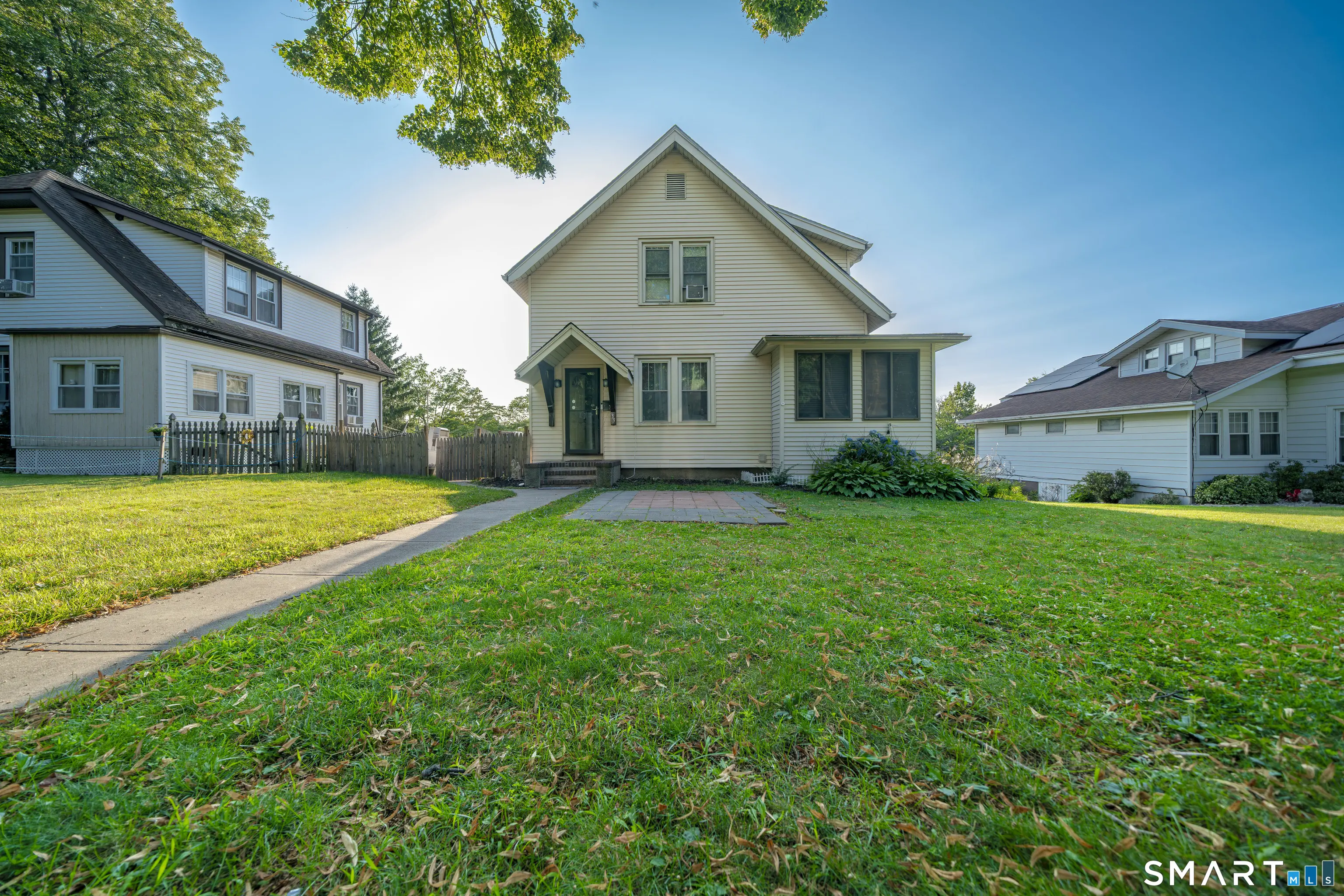 33 Collins Parkway, Meriden