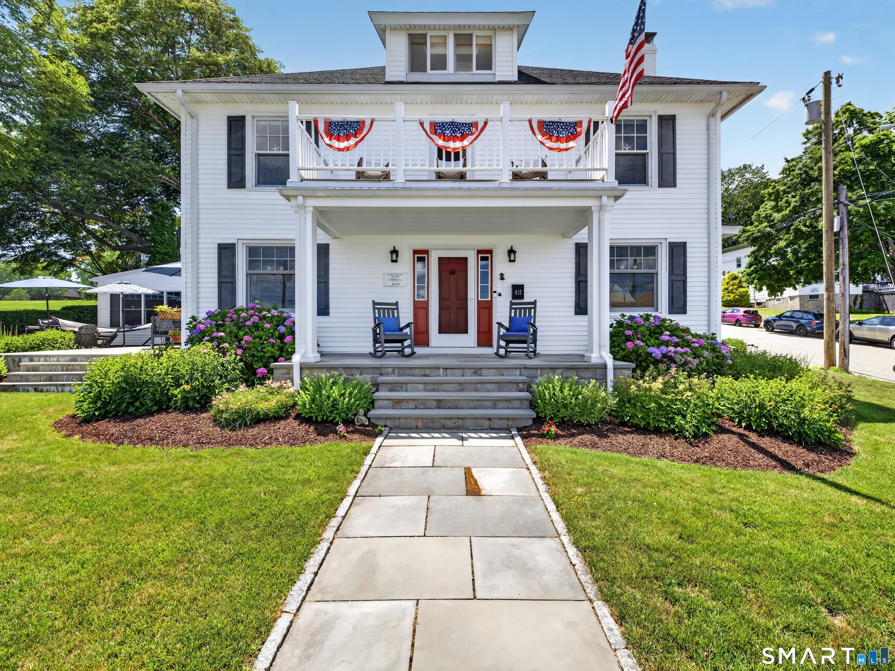 415 Pequot Avenue, New London