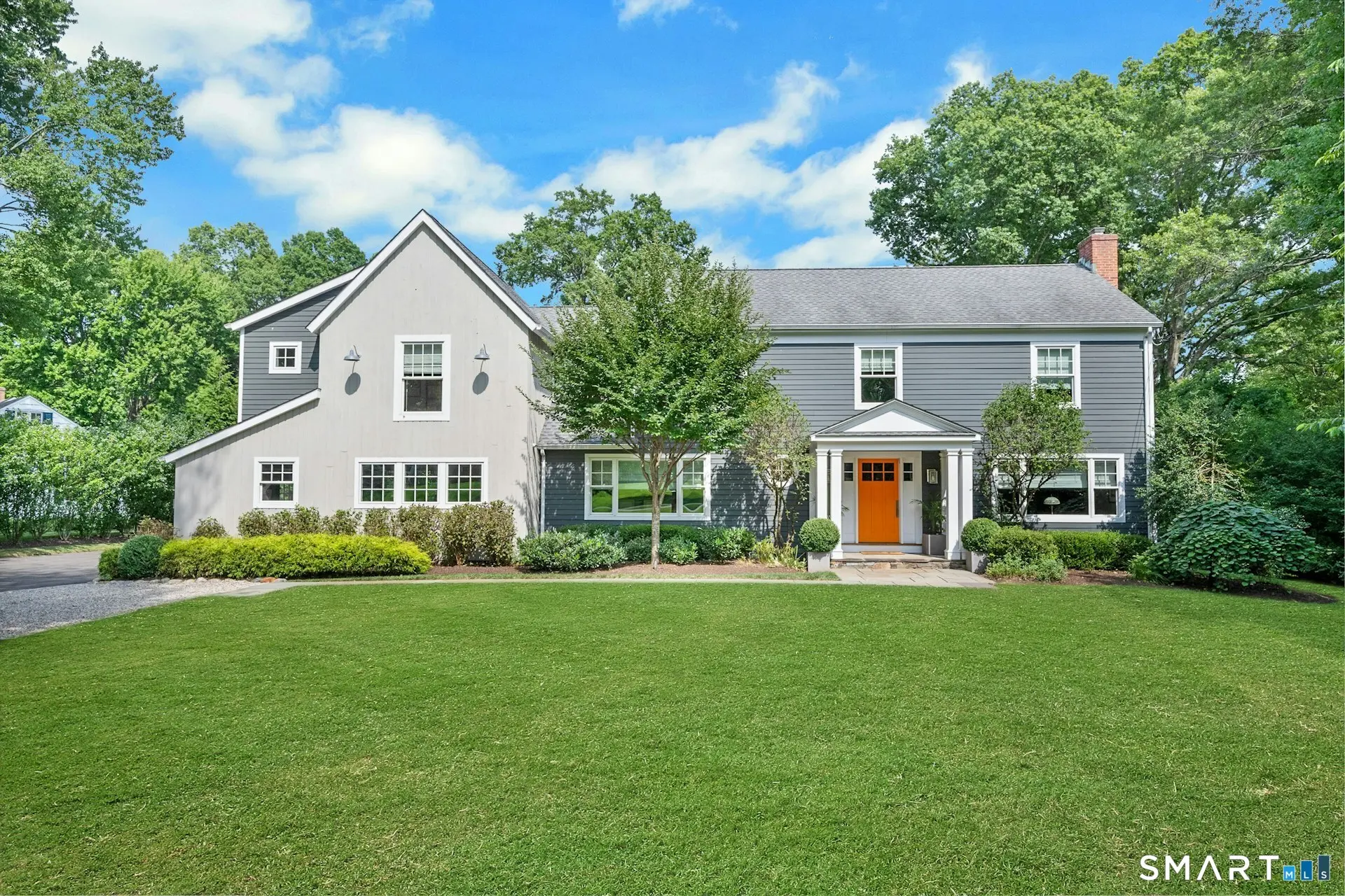 129 Emery Drive East, Stamford