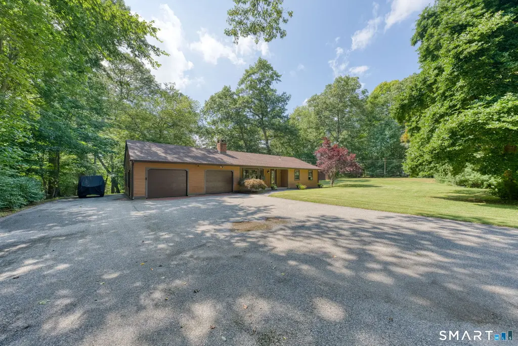 65 Falls Bashan Road, East Haddam