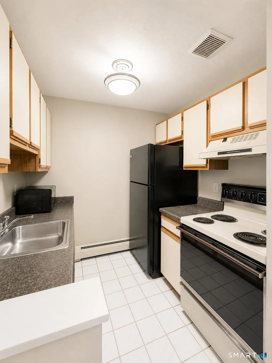 14 Pinney Street 11, Ellington