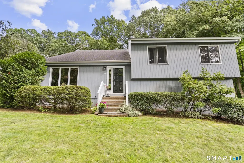 62 Featherbed Lane, Branford