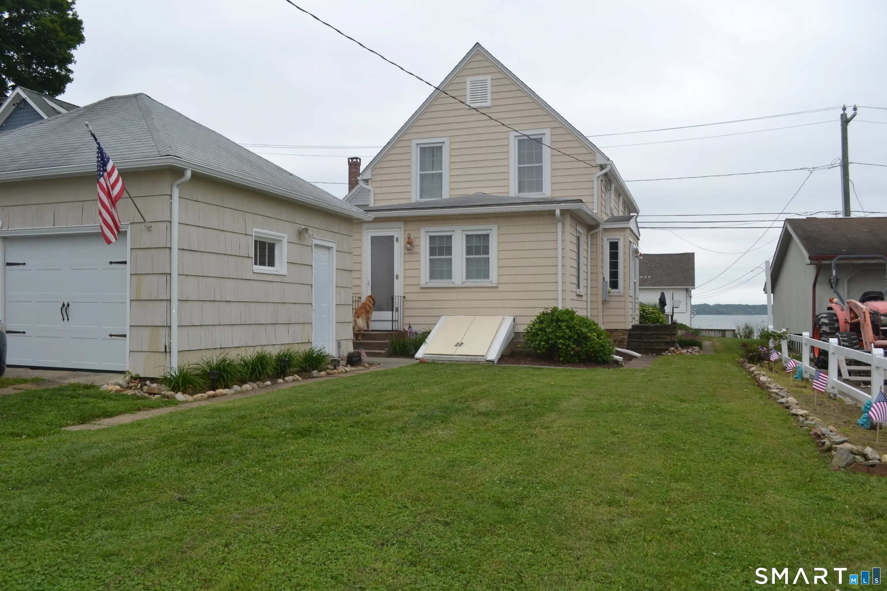 110 Columbus Avenue, East Lyme