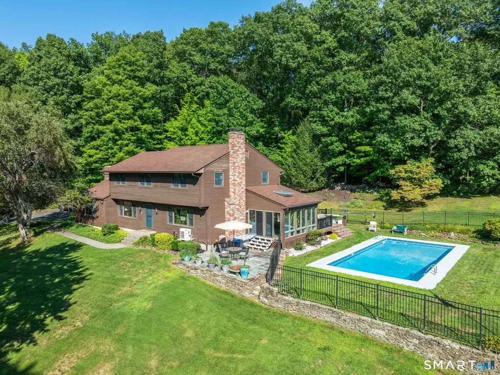 3289 Phelps Road, Suffield