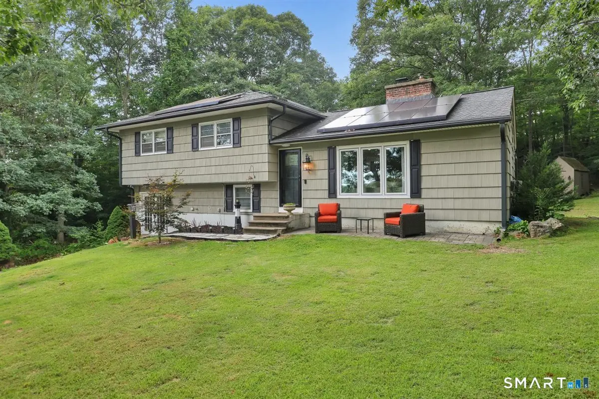 51 Mount Vernon Avenue, Waterbury