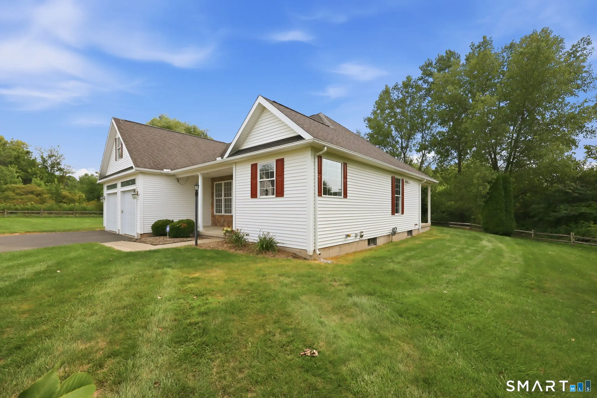 4 Cornfield Lane, Ellington