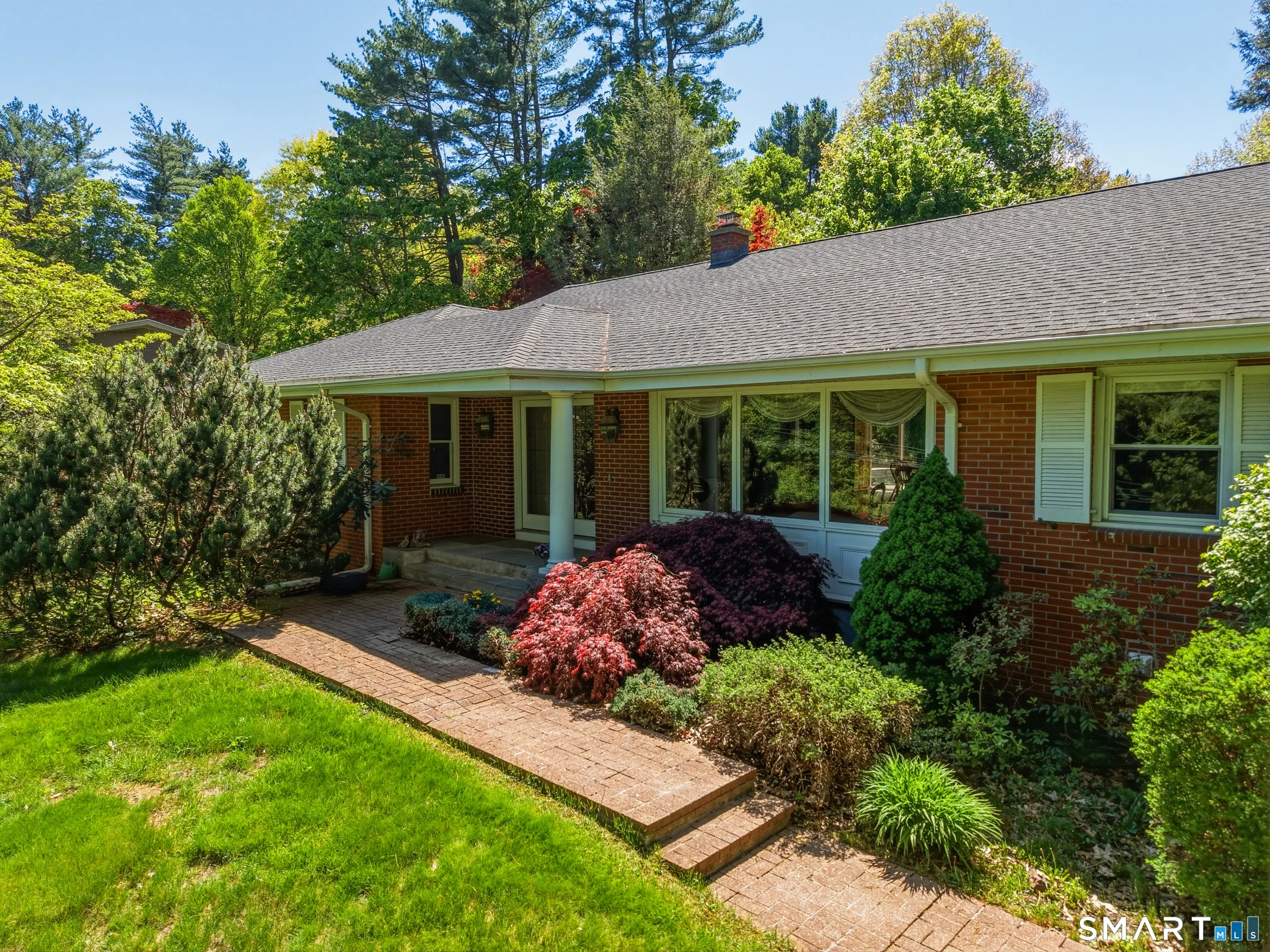 12 Mountain Farms Road, West Hartford