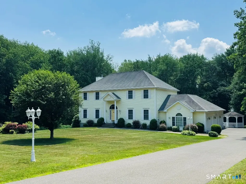 22 Cole Drive, Wolcott