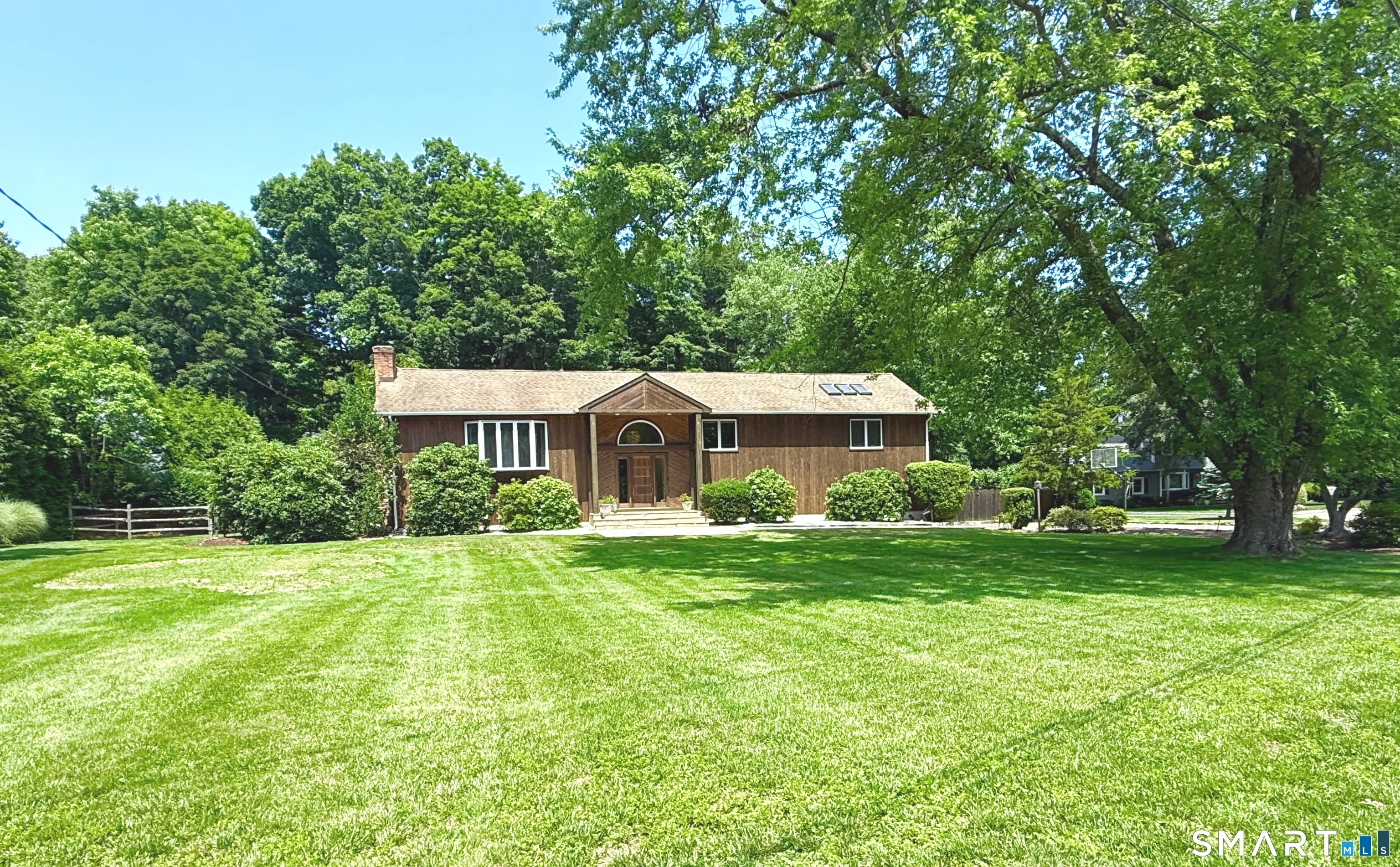 3 Susan Court, Norwalk