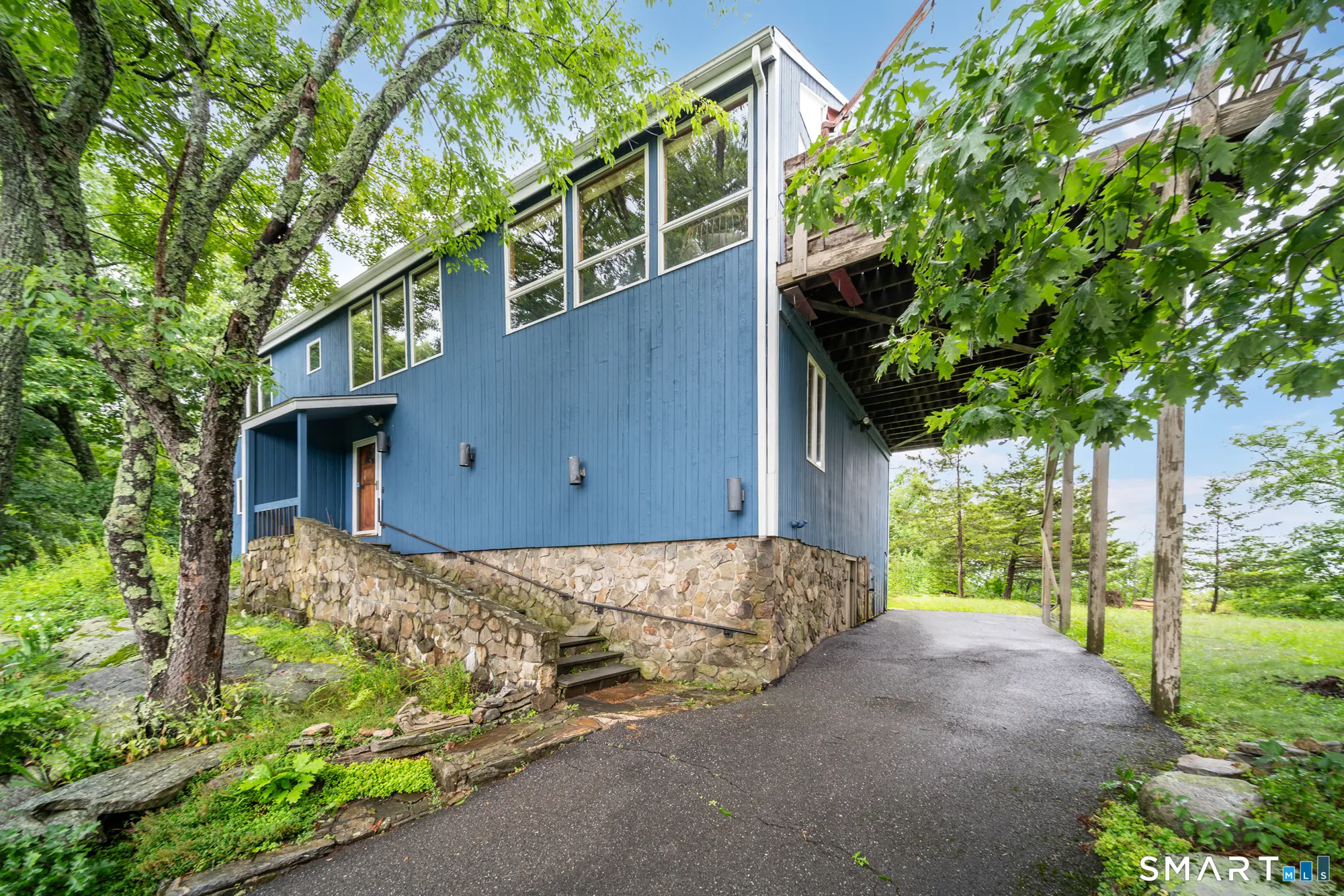 33 Skyline Drive, Sherman