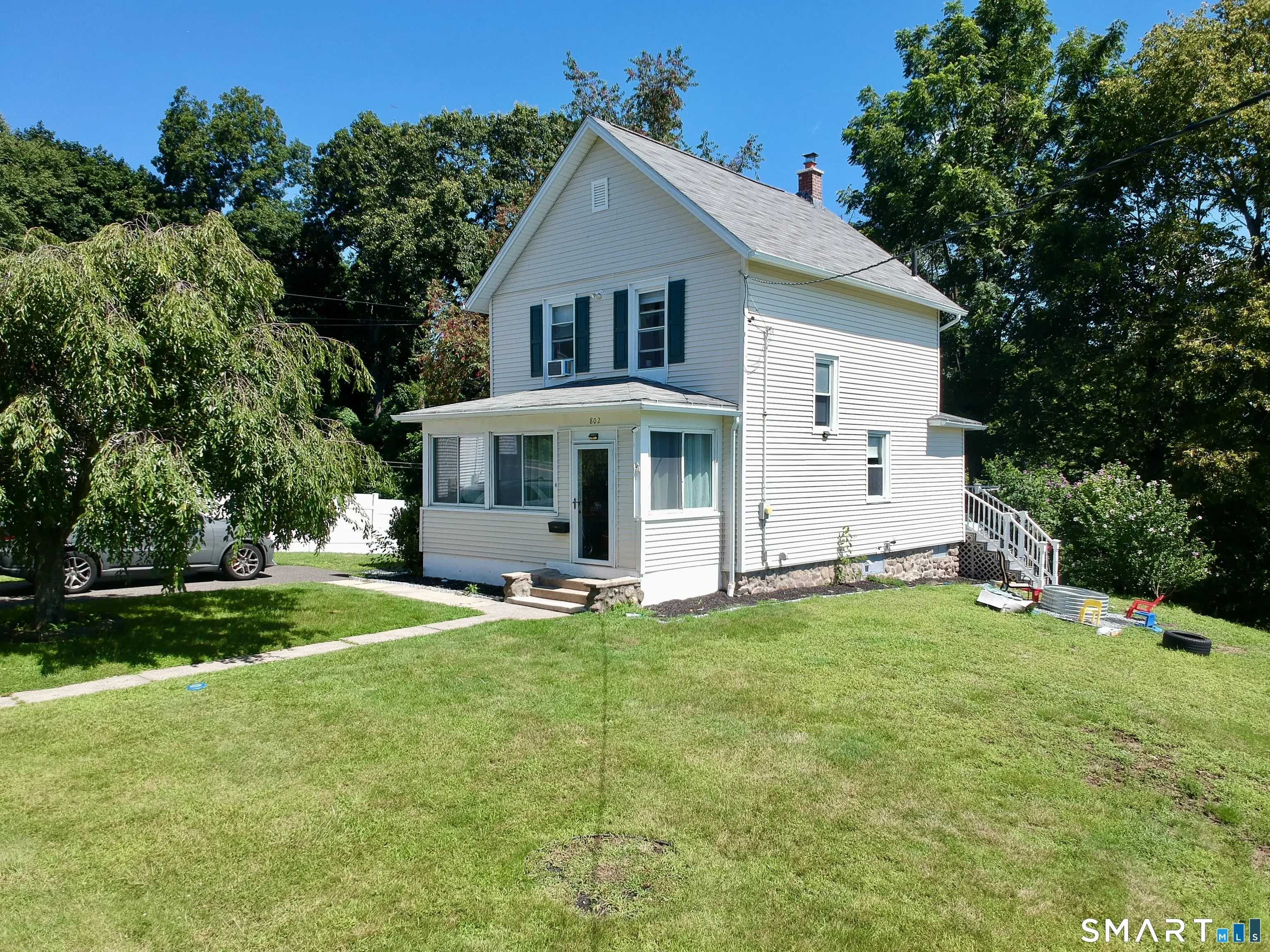 802 Bunker Hill Avenue, Waterbury
