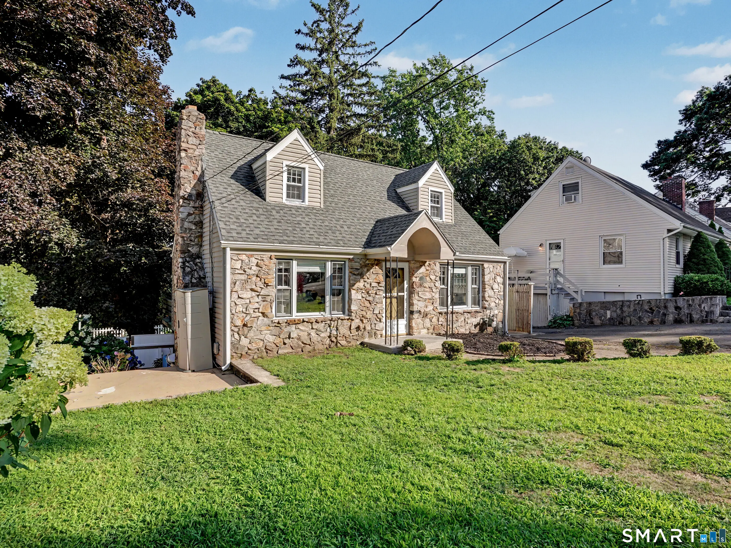 555 Lakeside Drive, Bridgeport