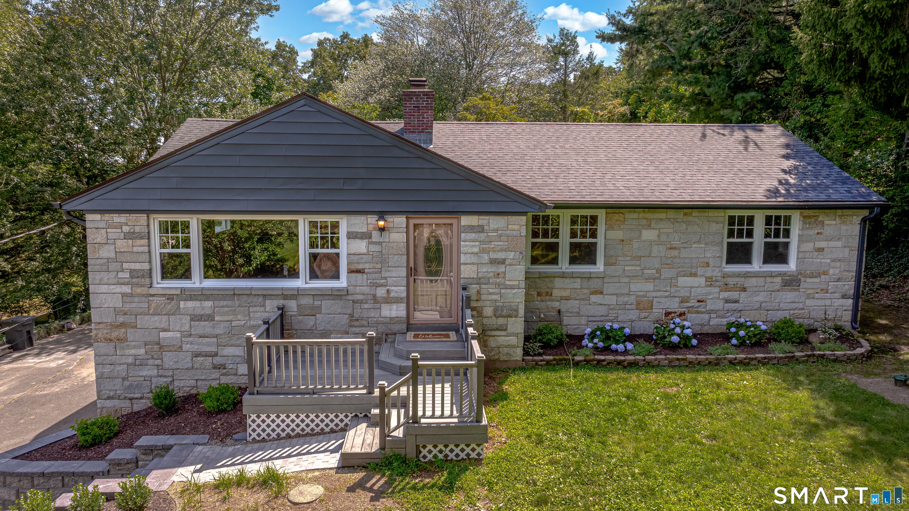 16 Gilbert Hill Road, North Haven