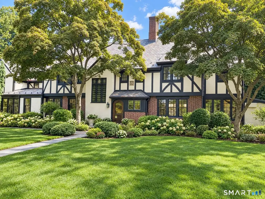 1716 Shippan Avenue, Stamford