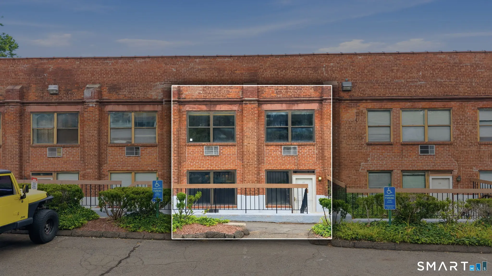 201 College Street 22, Middletown
