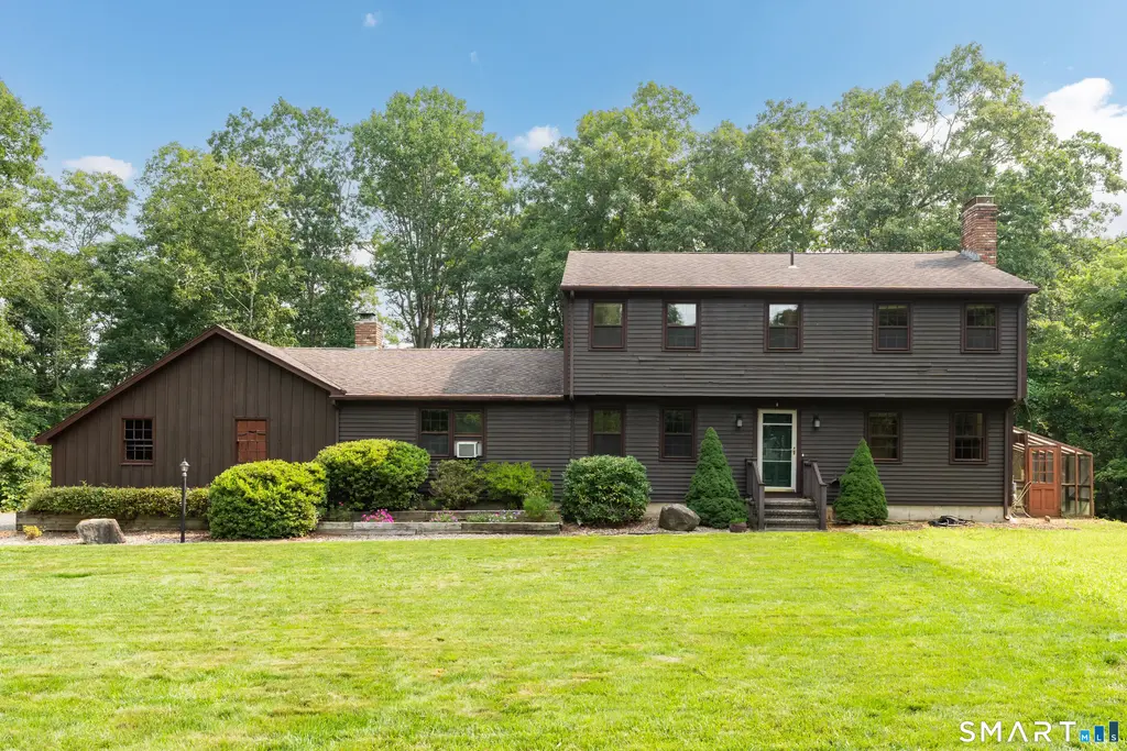 289 South Hoop Pole Road, Guilford