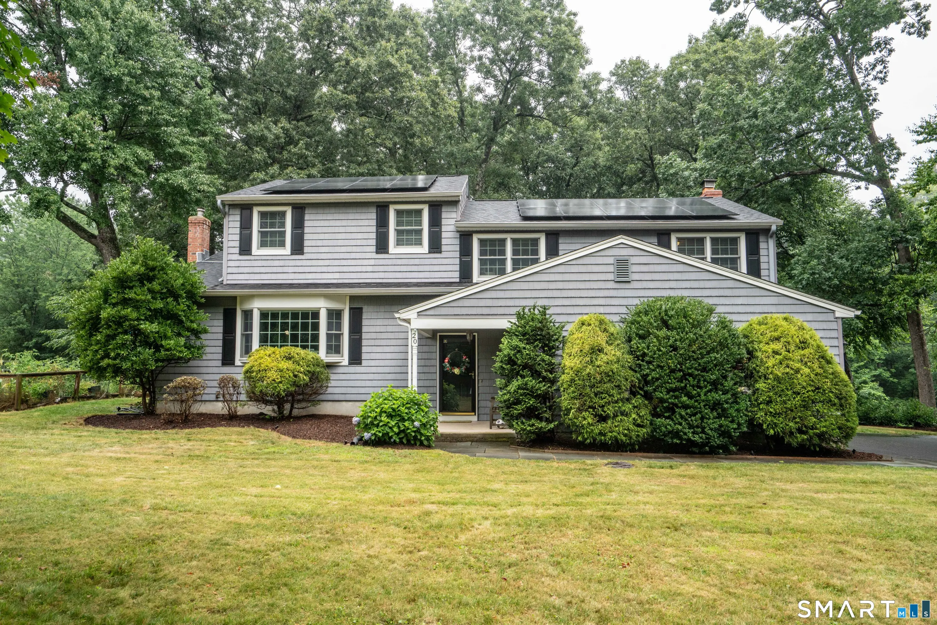 20 Munnisunk Drive, Simsbury