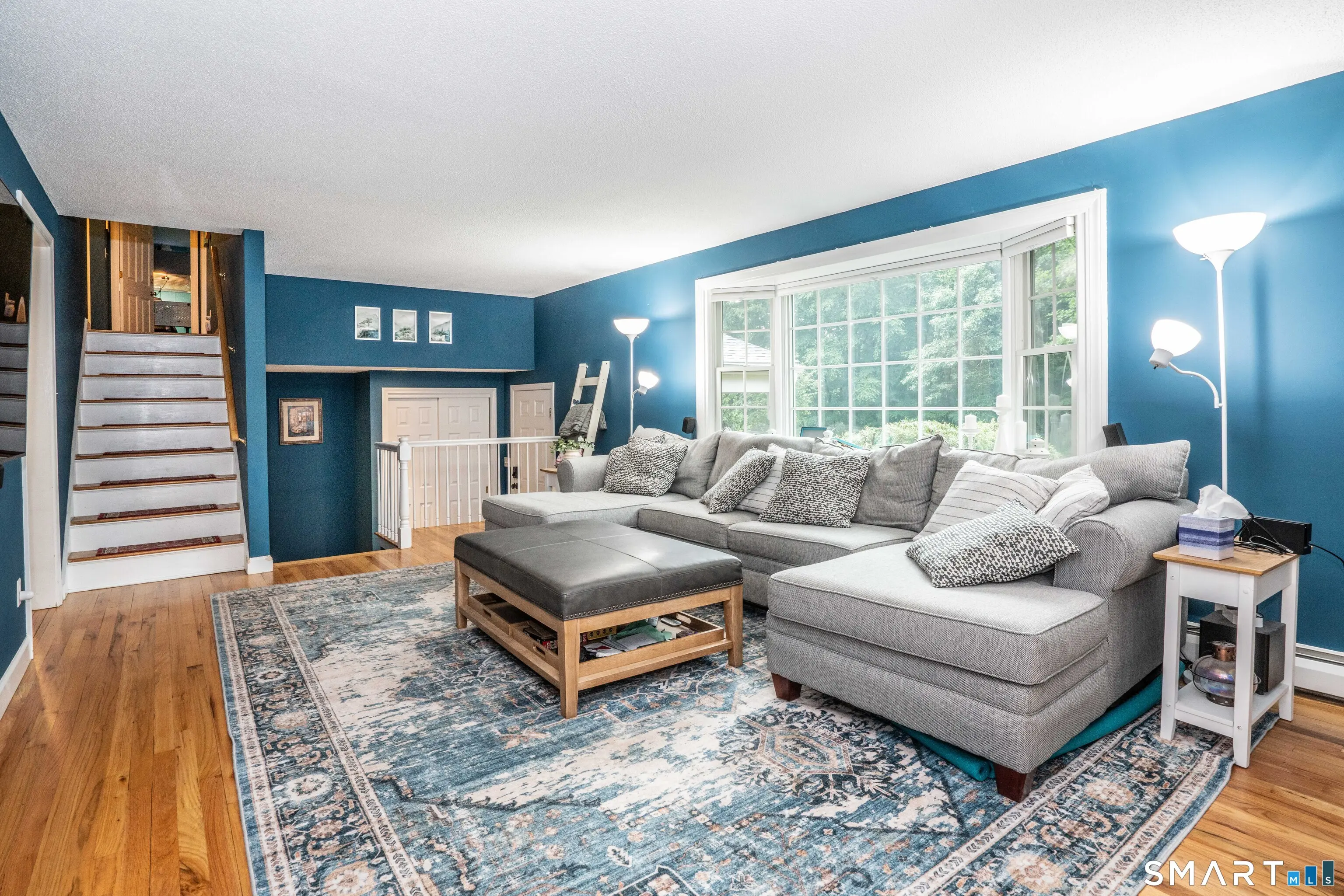 20 Munnisunk Drive, Simsbury