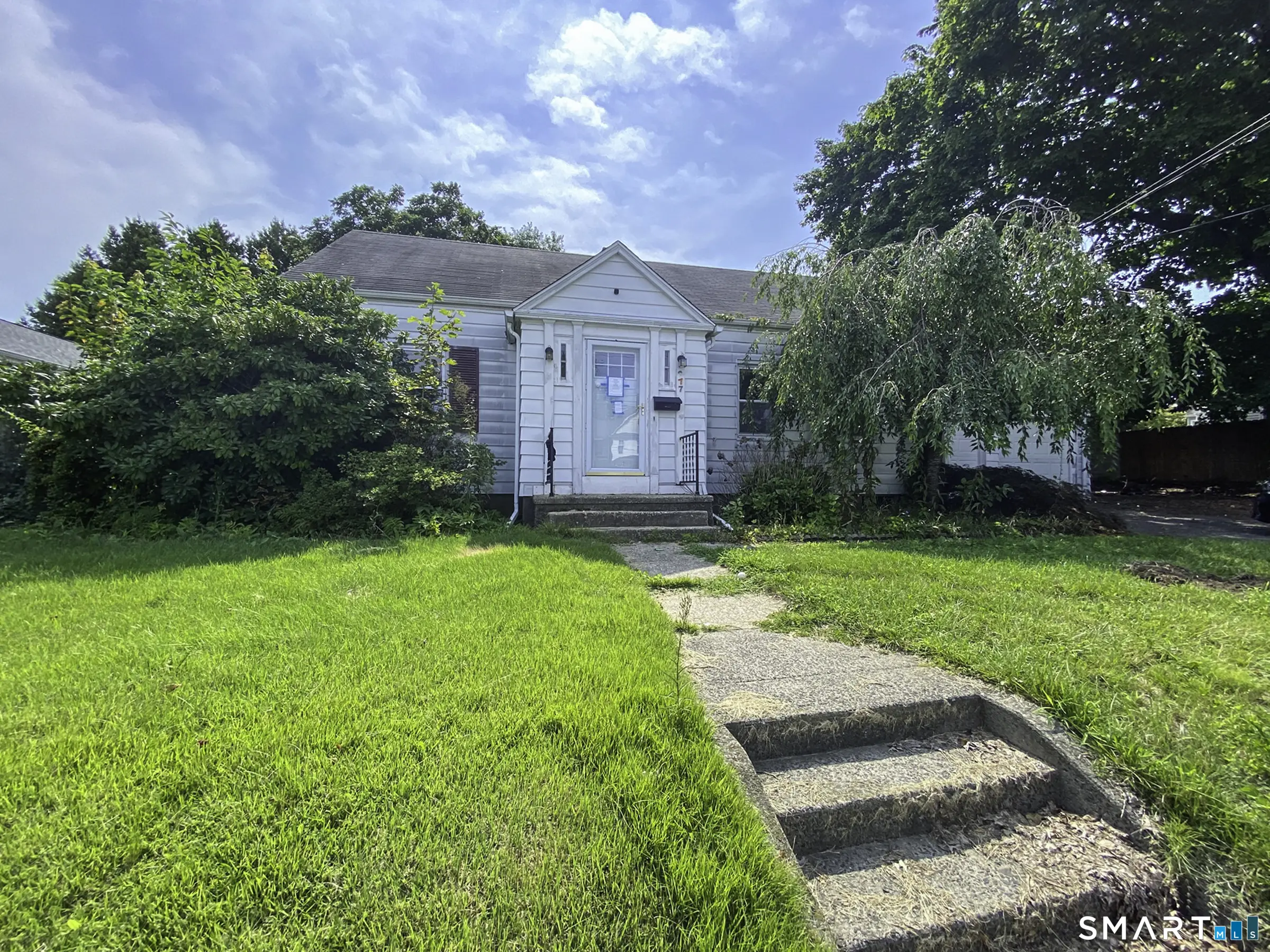 277 Nichols Avenue, Stratford