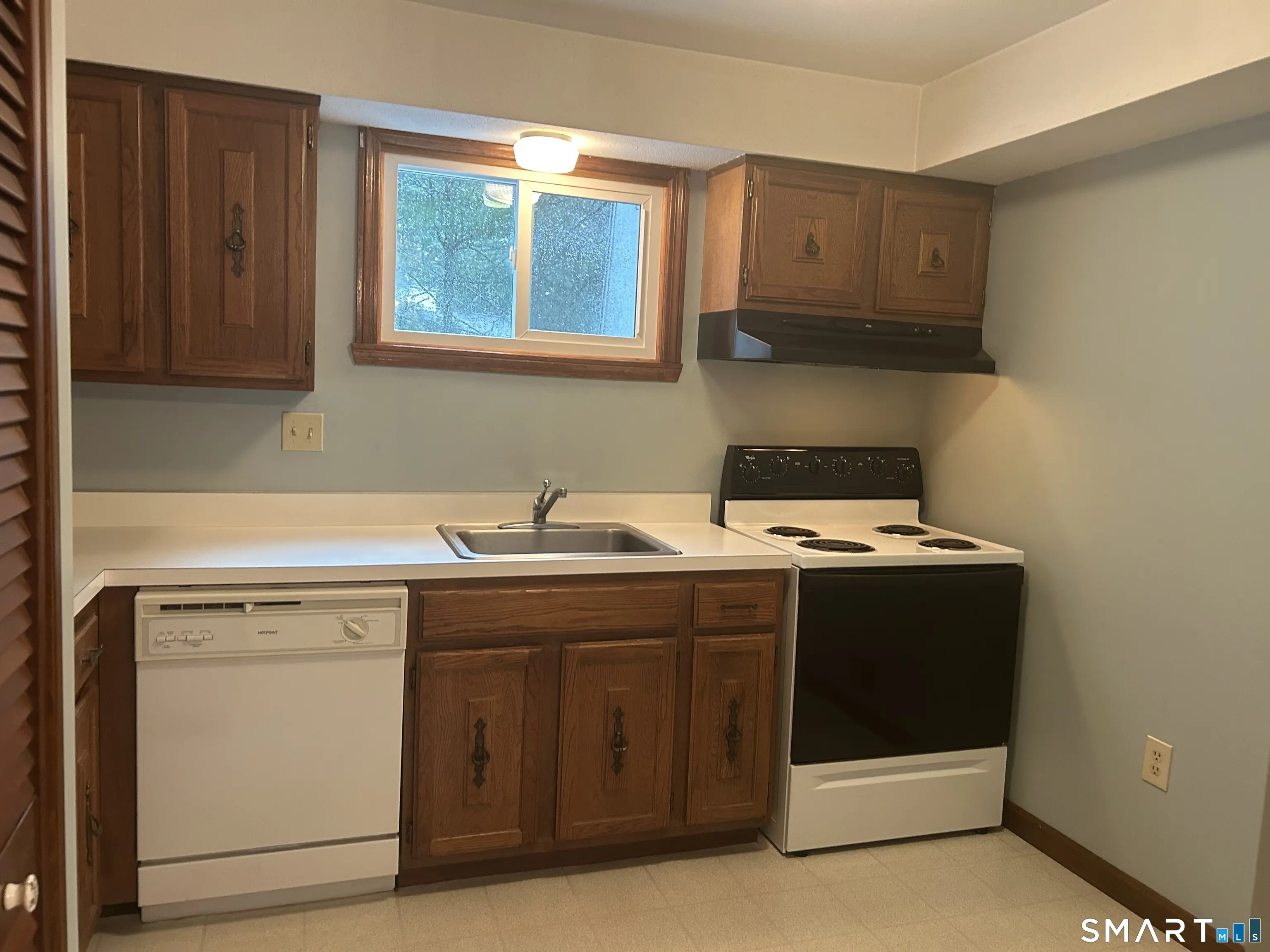 318 Dunfey Lane 318, Windsor