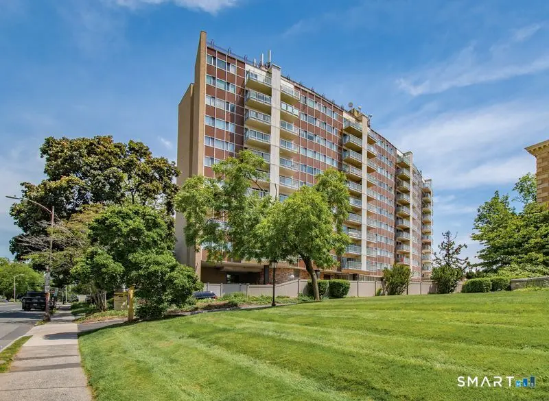 30 Woodland Street 8lm, Hartford