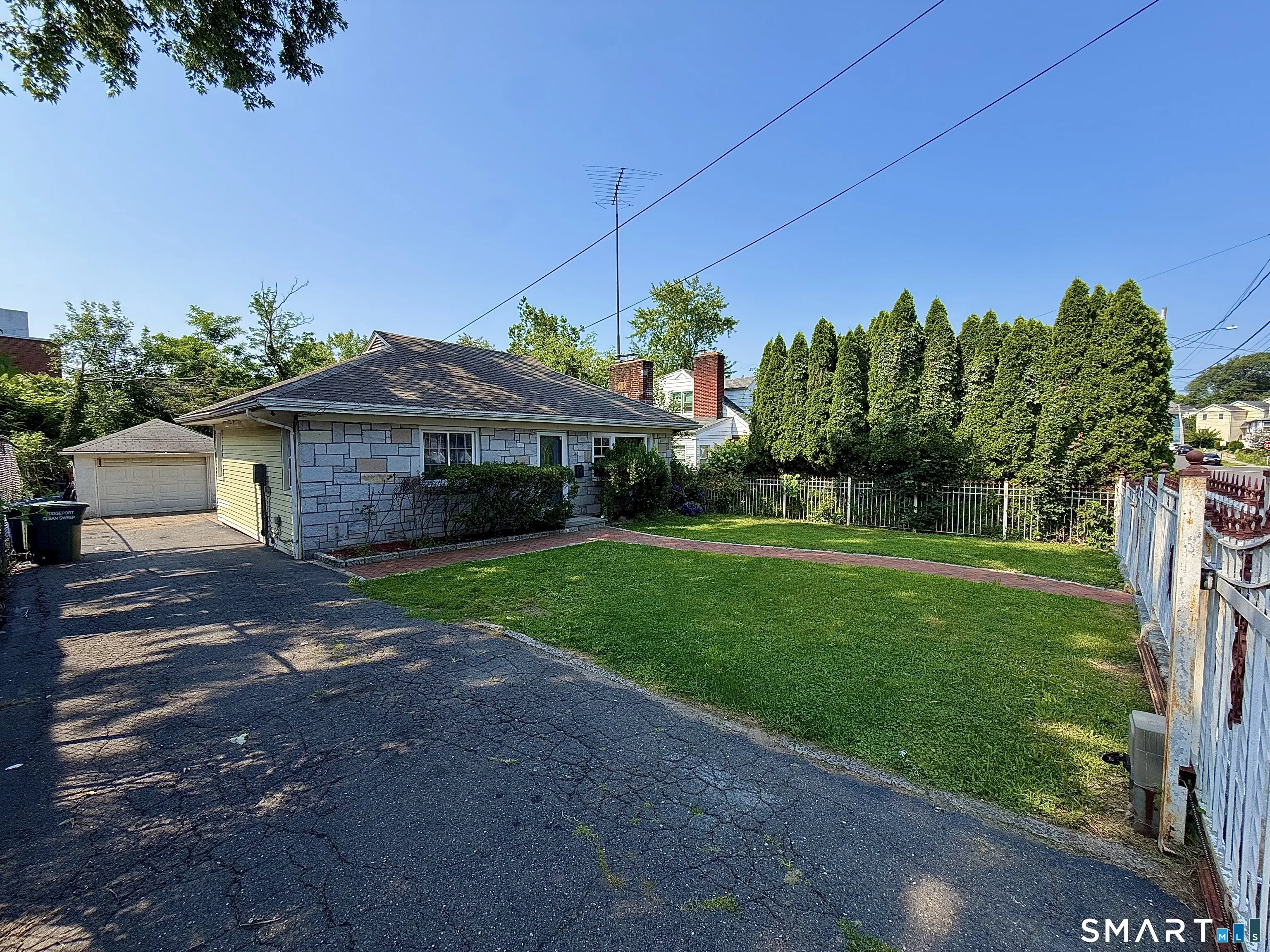 41 Quince Street, Bridgeport