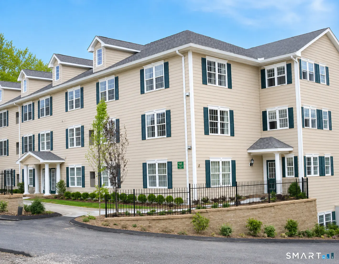 380 Main Street 27, Wallingford