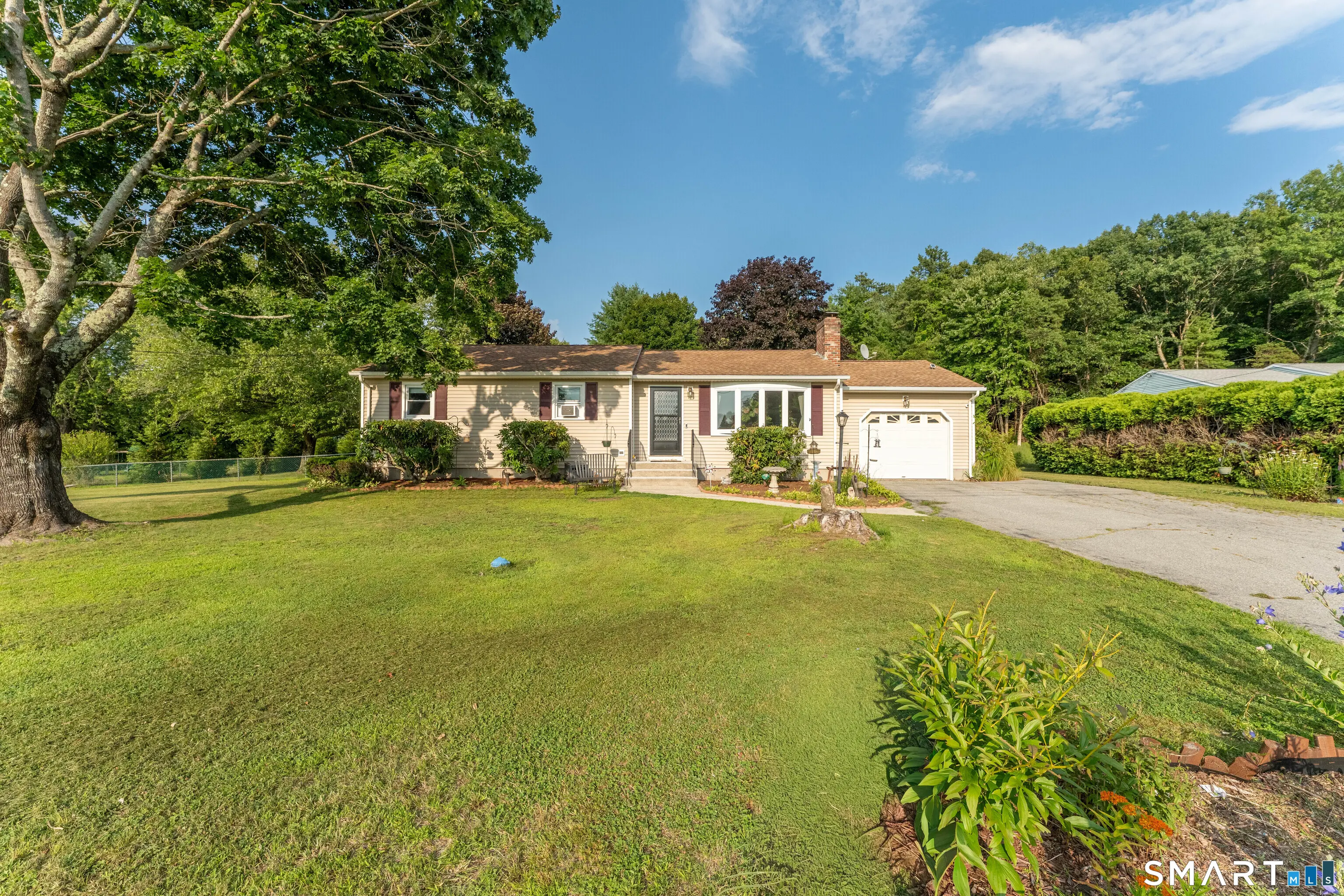 18 Philmar Drive, Plainfield