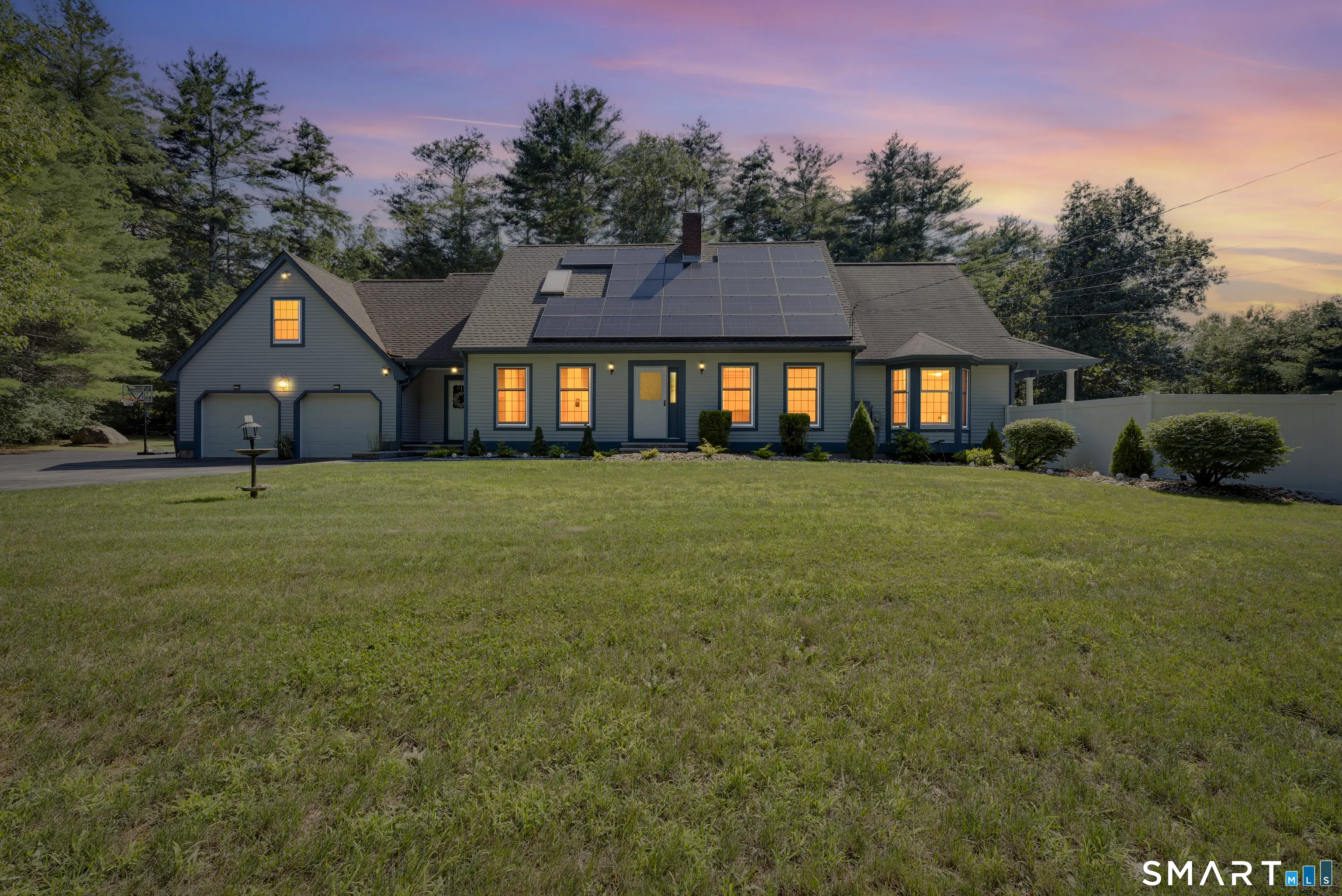 71 Rhode Island Line Road, Putnam