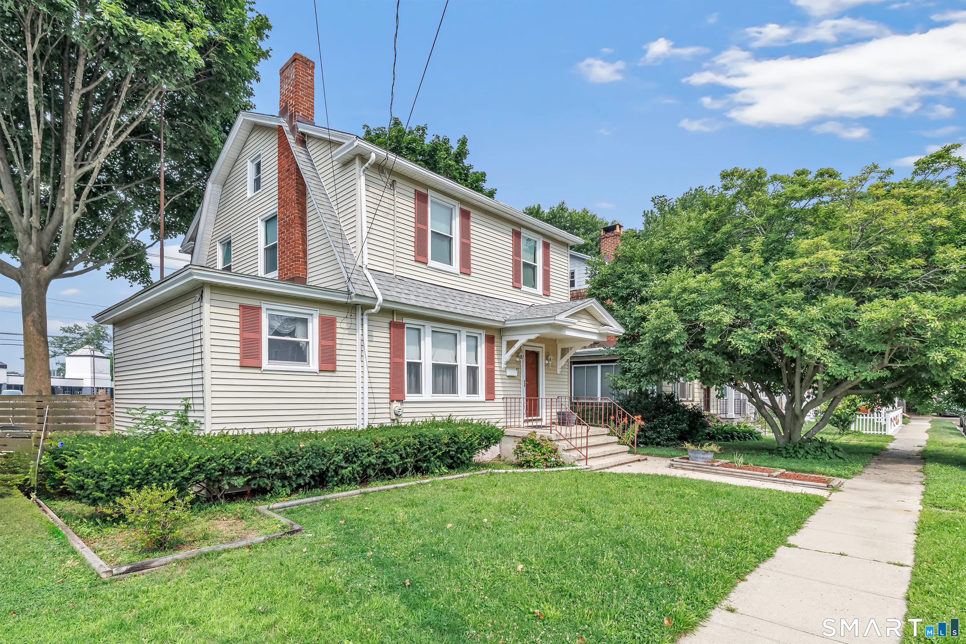 87 Yale Street, Stratford