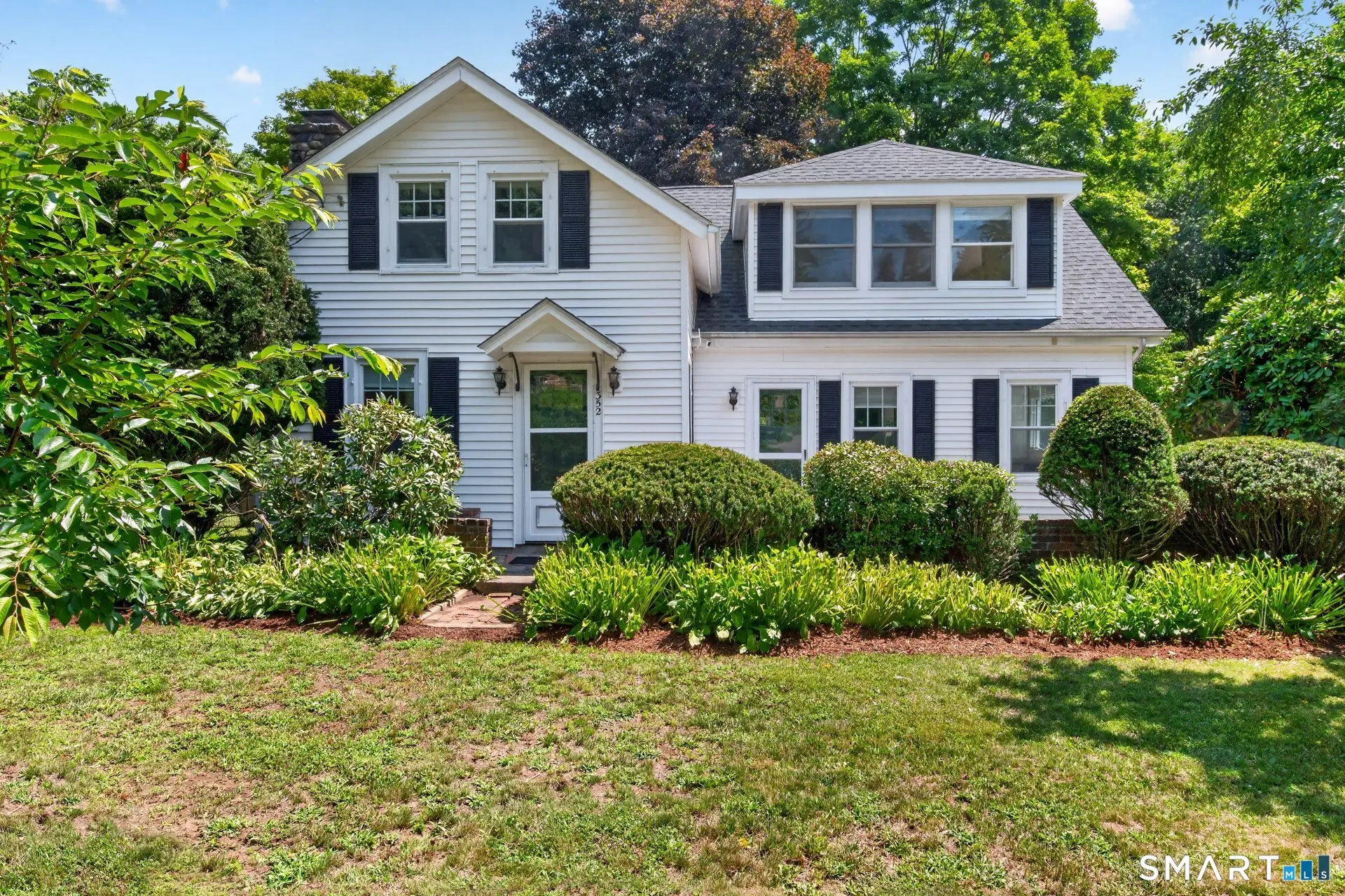 352 West River Road, Barkhamsted