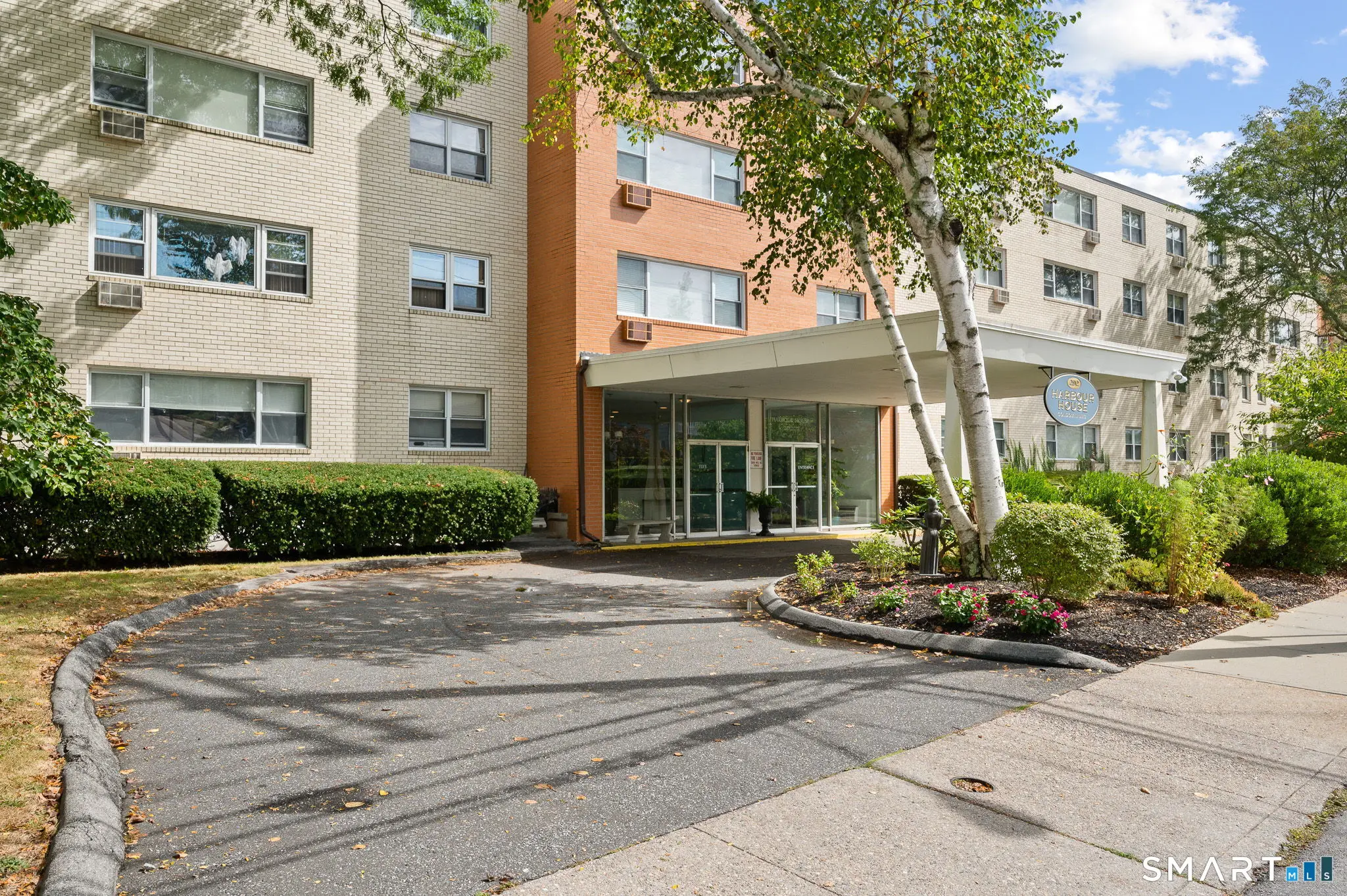 292 Pequot Avenue D2, New London