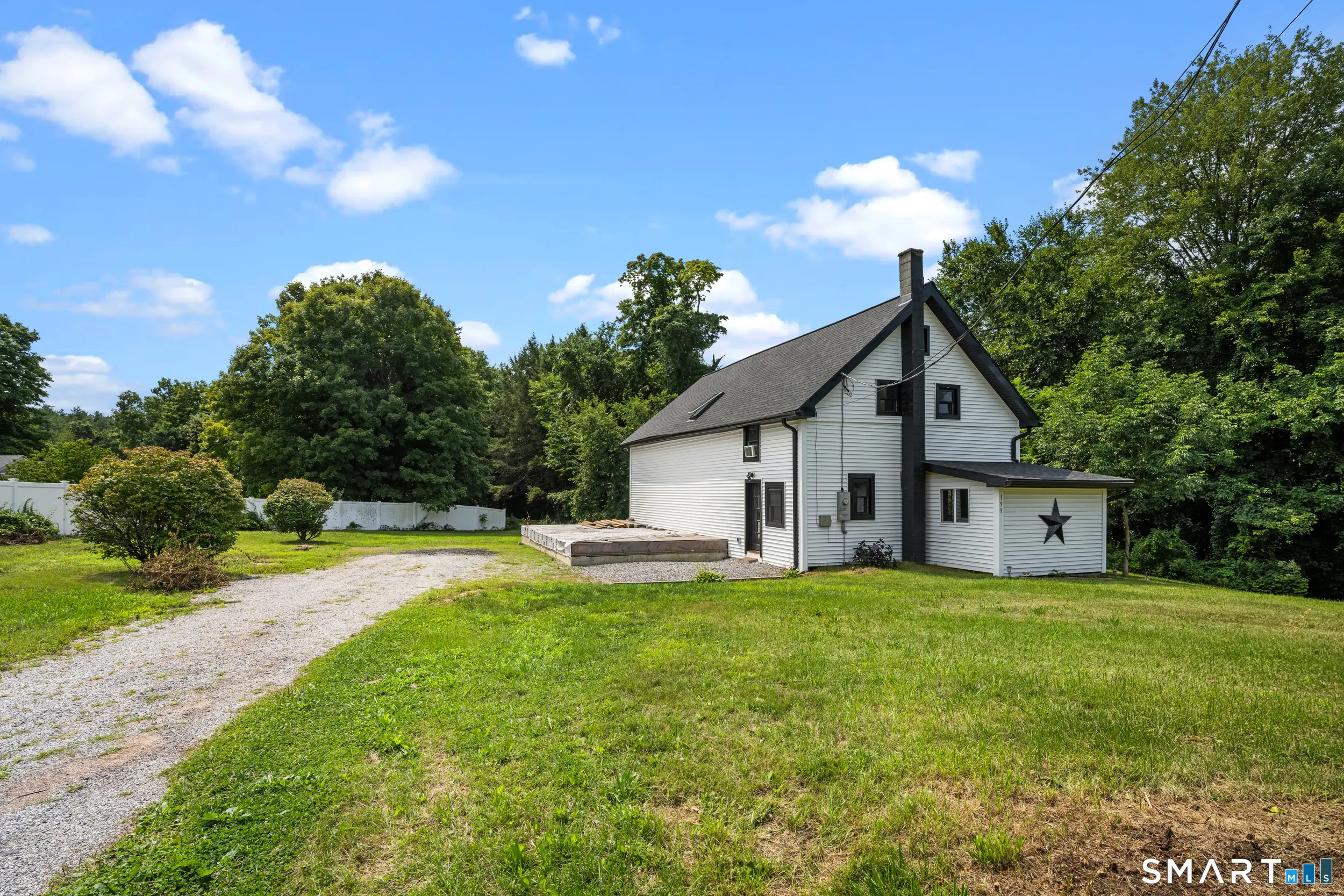 199 Turkey Hills Road, East Granby