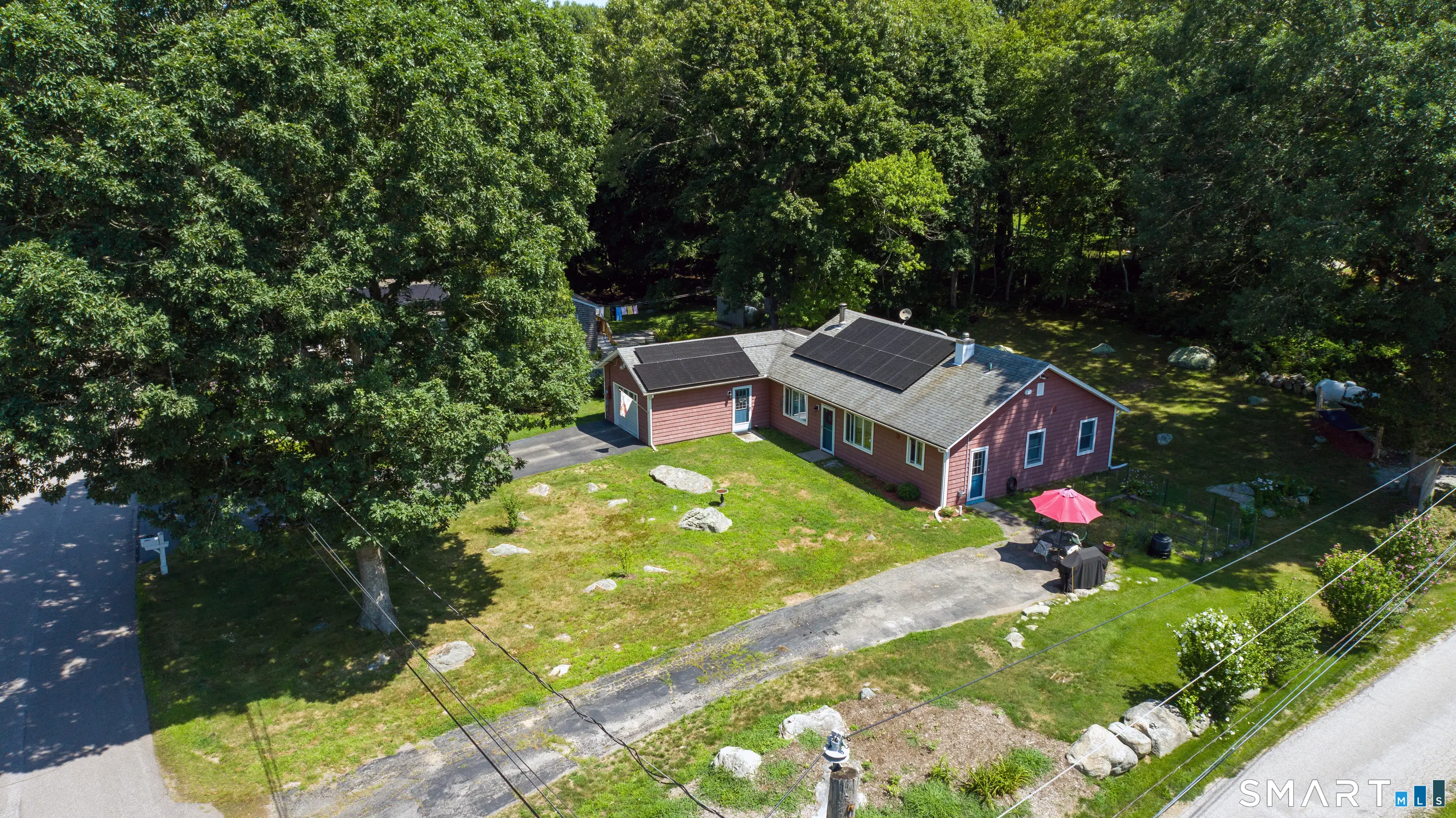 2 Hillcrest Drive, Stonington