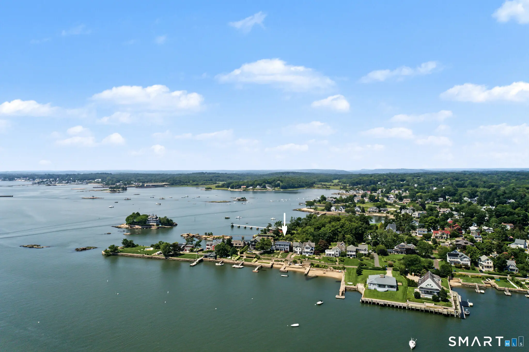 39 Flying Point Road, Branford