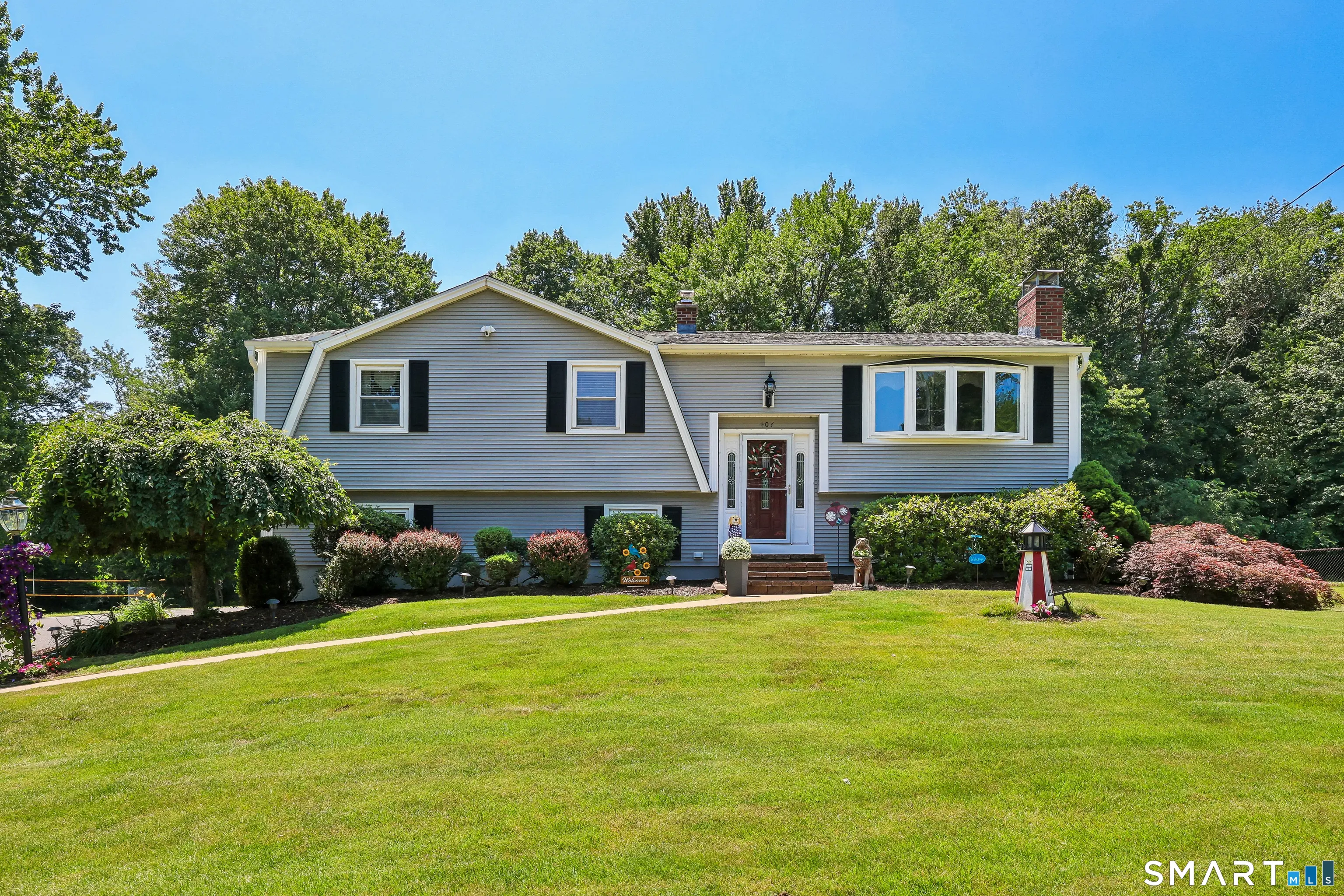 407 Curtiss Street, Southington