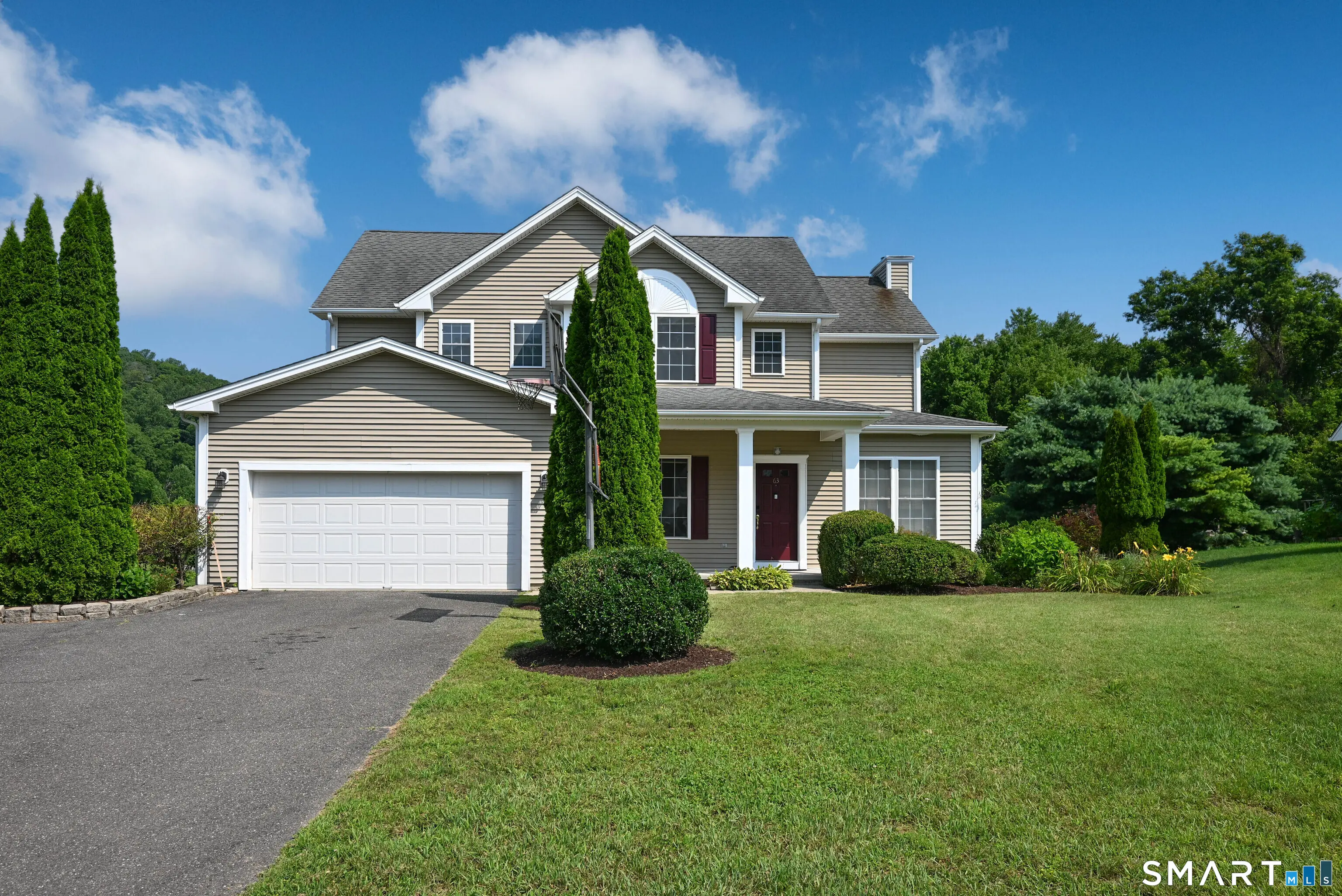 63 Meadow Brook Road, Brookfield