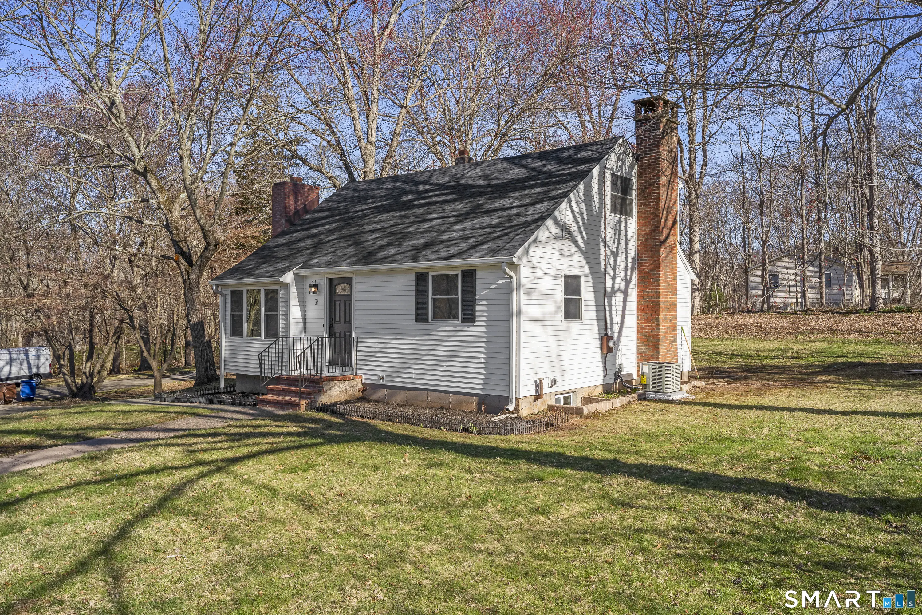 2 Burr Hill Terrace, North Branford