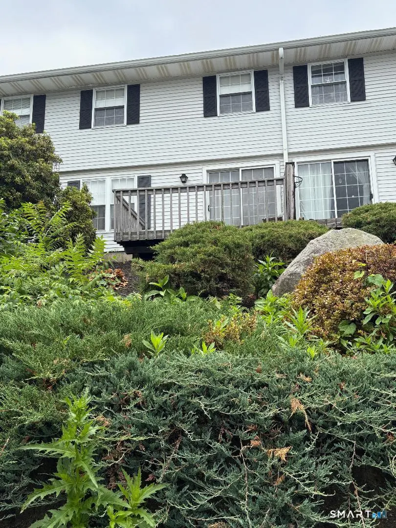 3227 East Main Street E, Waterbury
