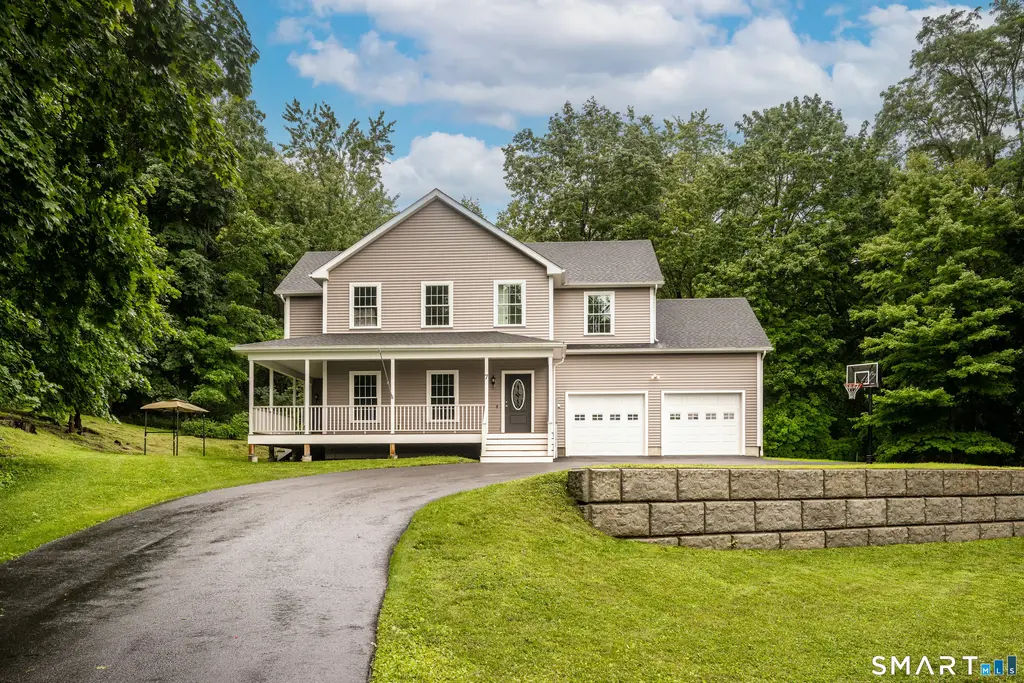 7 Mountainville Road, Danbury