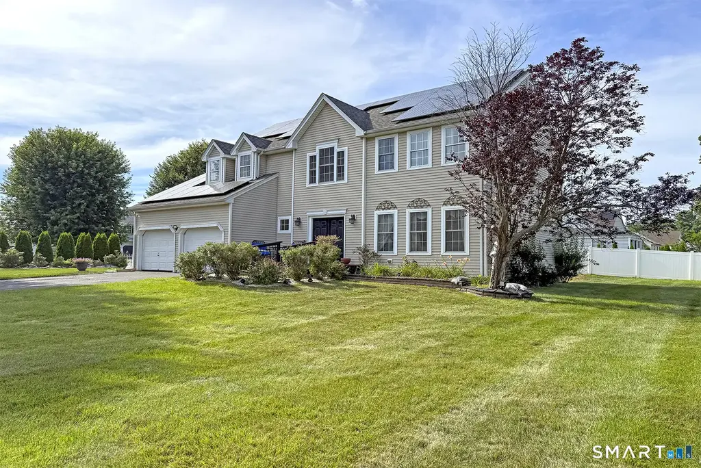 4 Kate Way, Windsor Locks