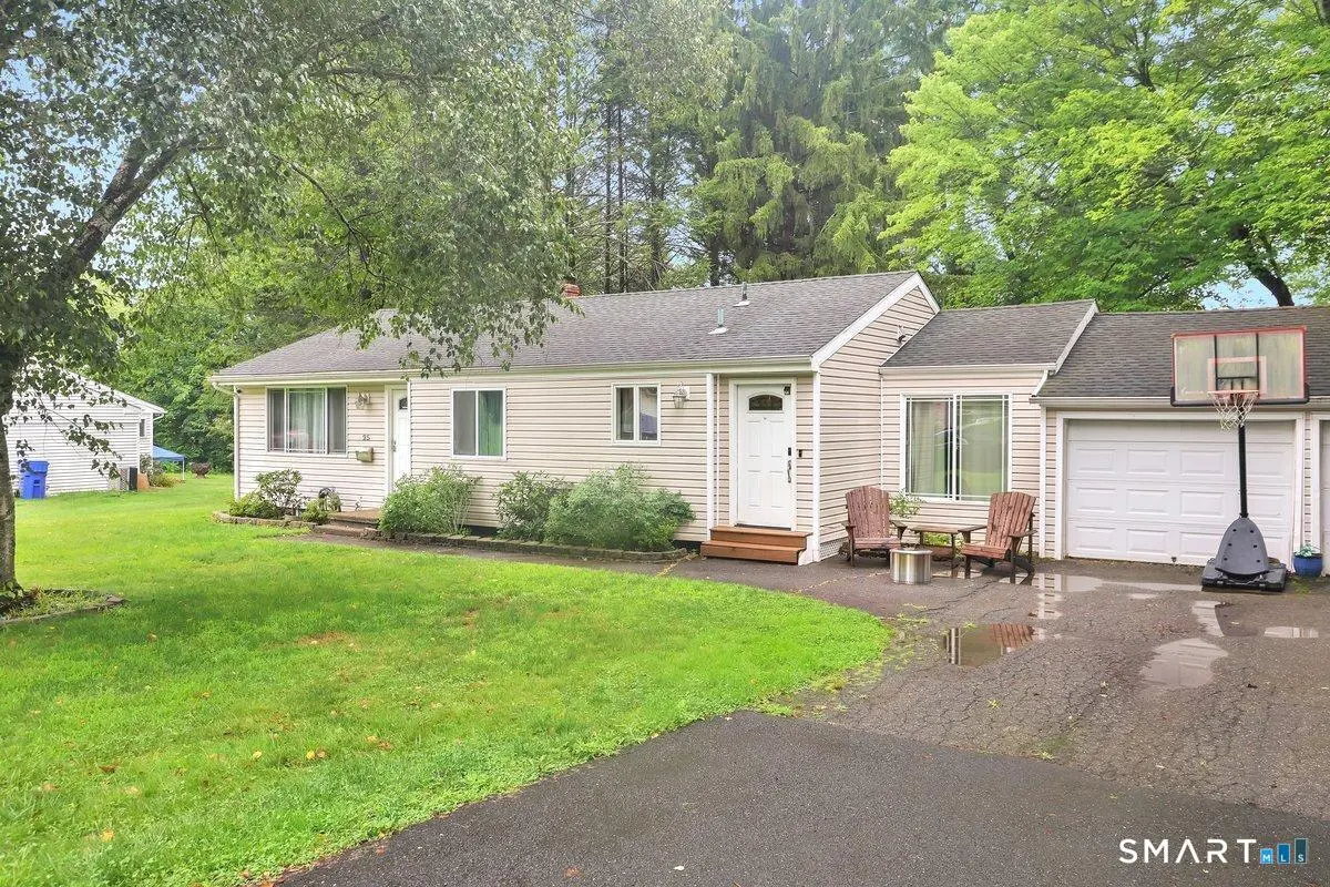 25 Pine Tree Lane, South Windsor