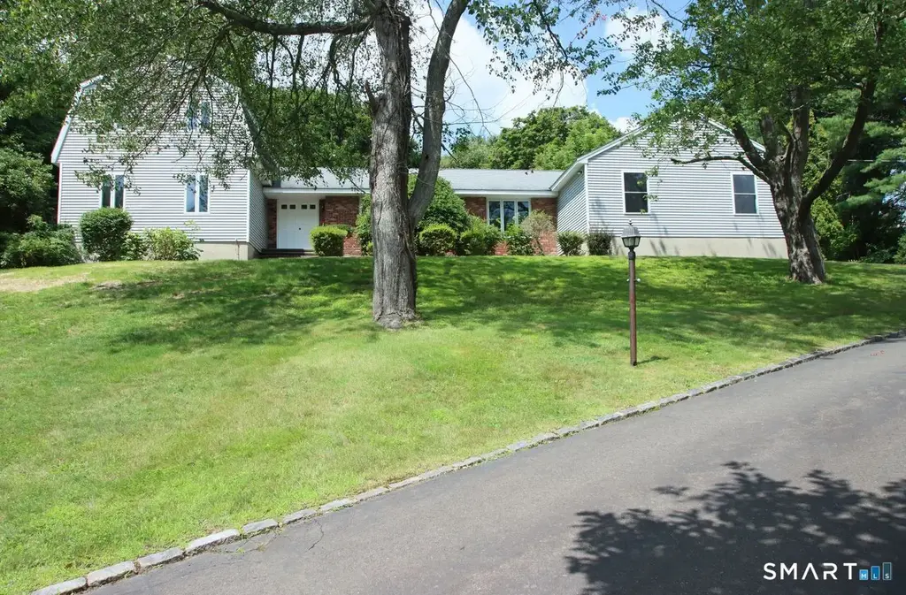 328 Saybrook Road, Orange