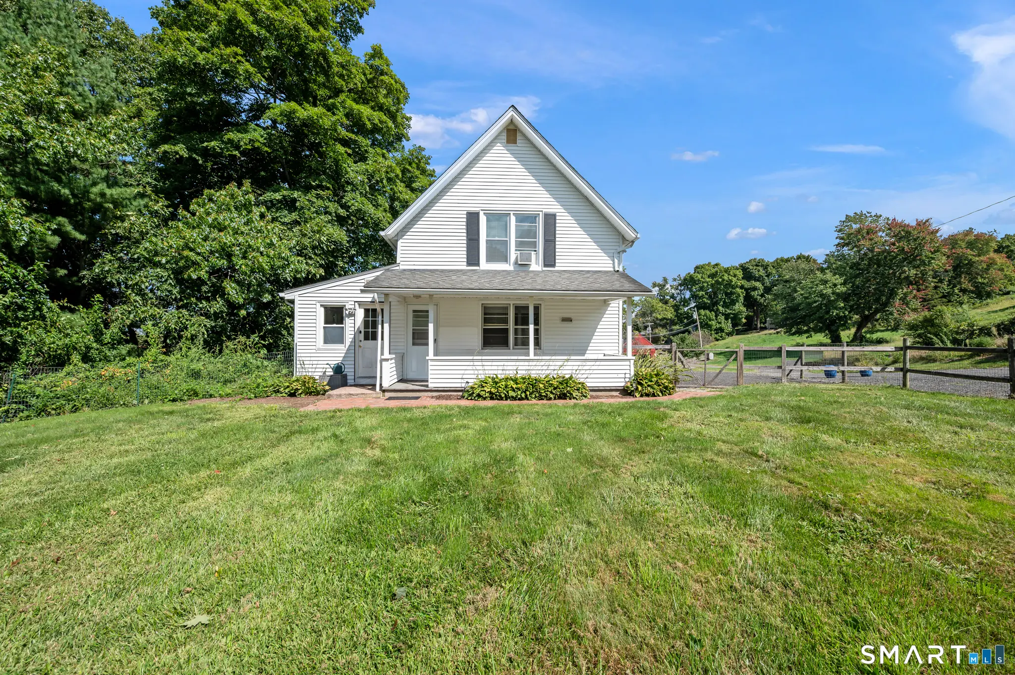 136 Chestnut Hill Road, Glastonbury