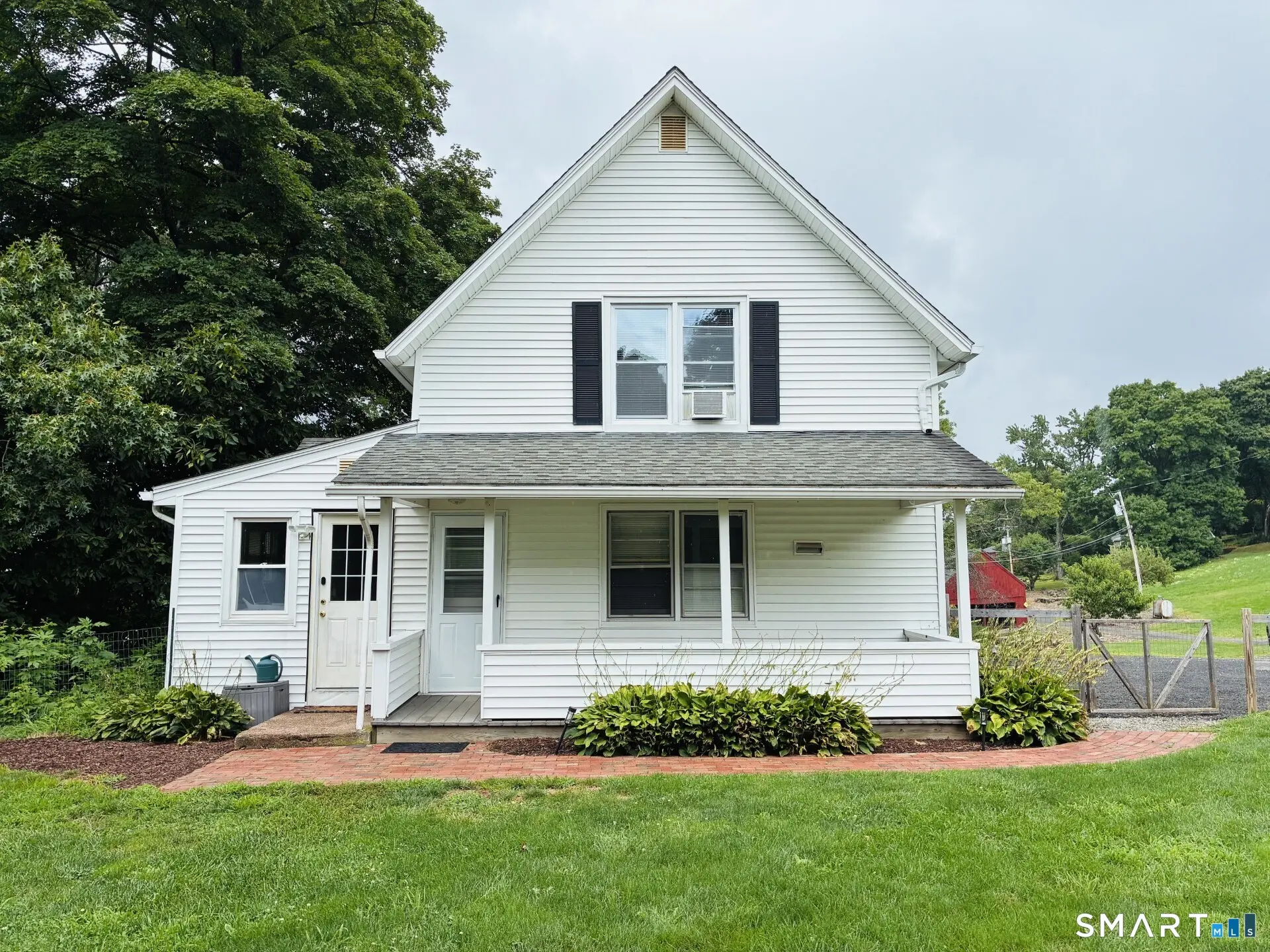 136 Chestnut Hill Road, Glastonbury
