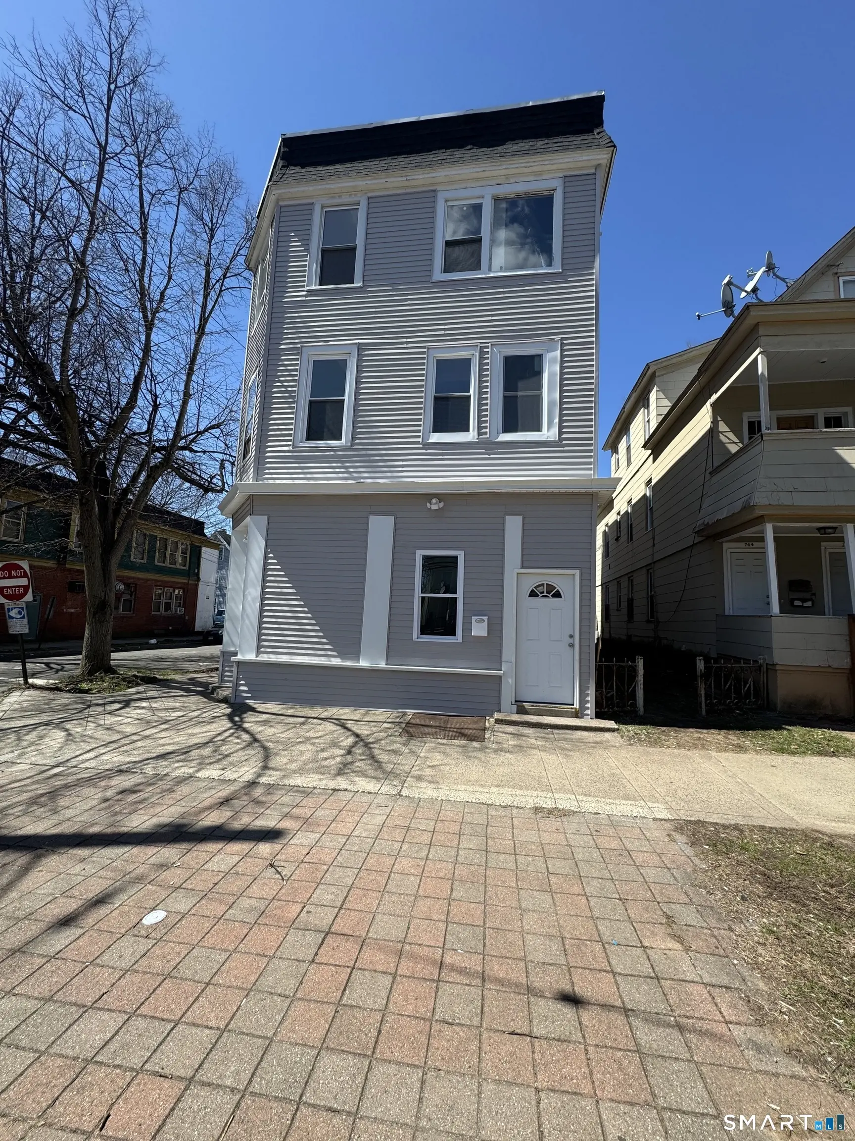 740 Dixwell Avenue 1f, New Haven