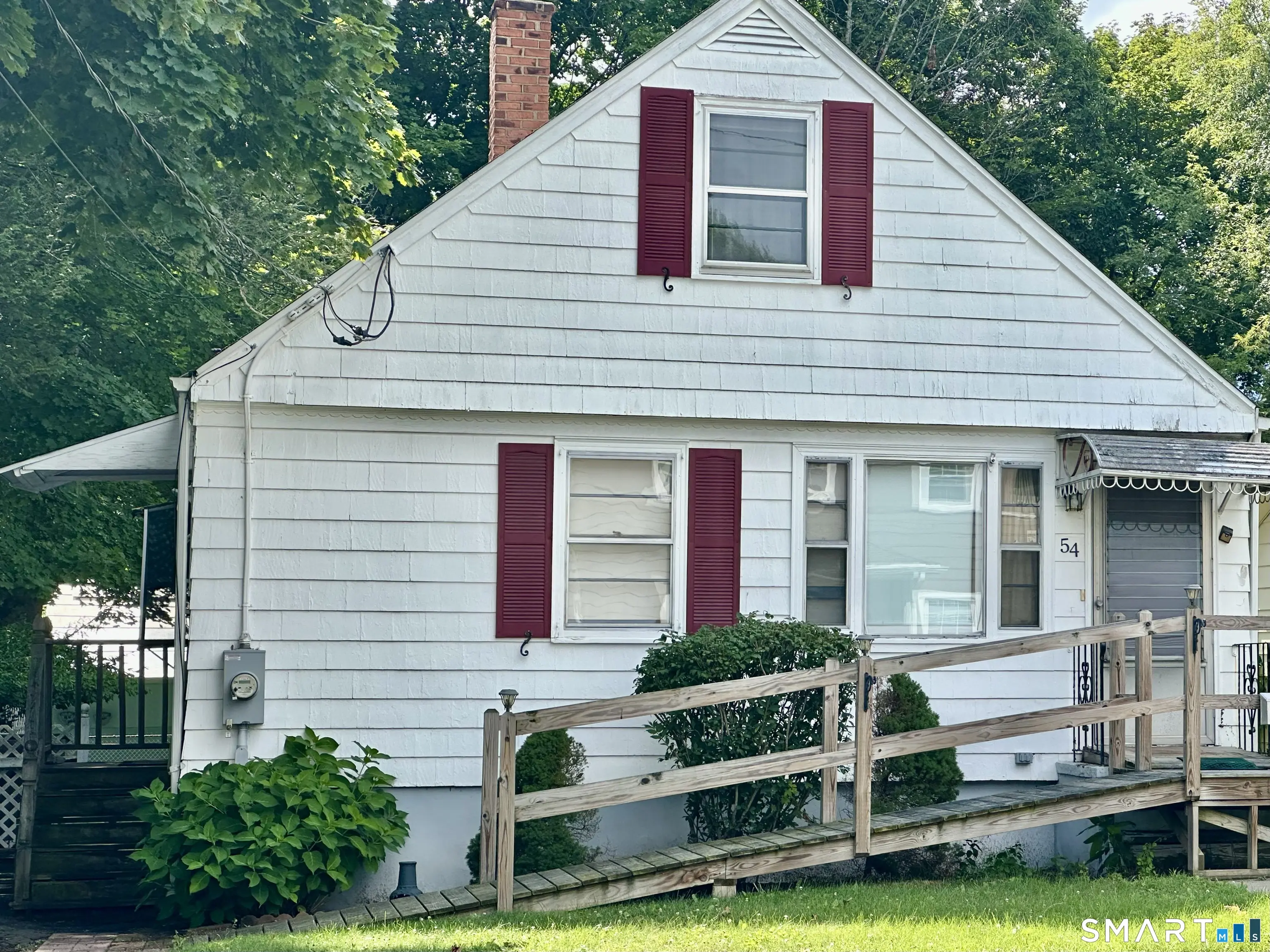 54 Paramount Avenue, Hamden