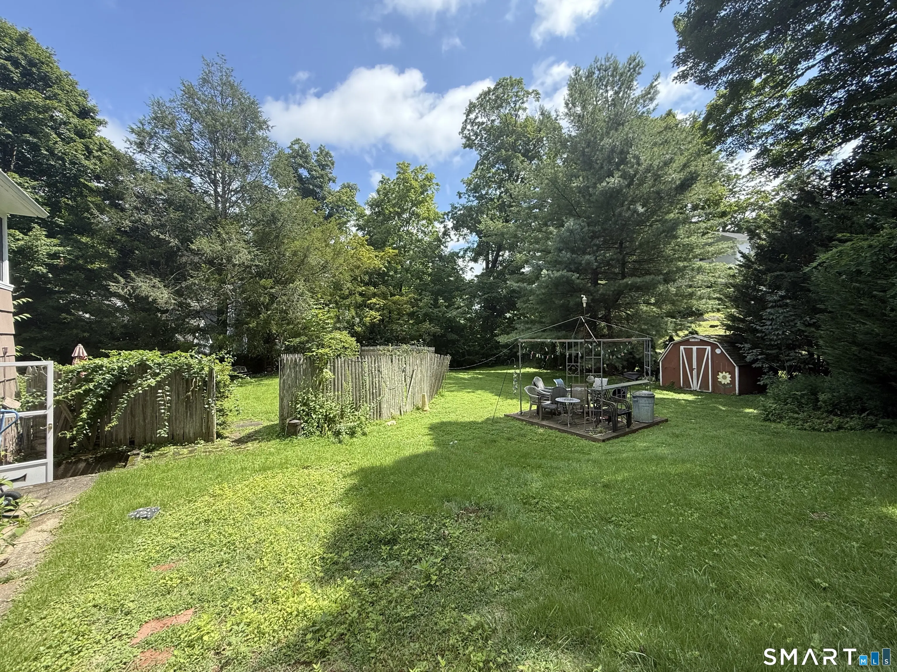 19 Down River Road, New Canaan